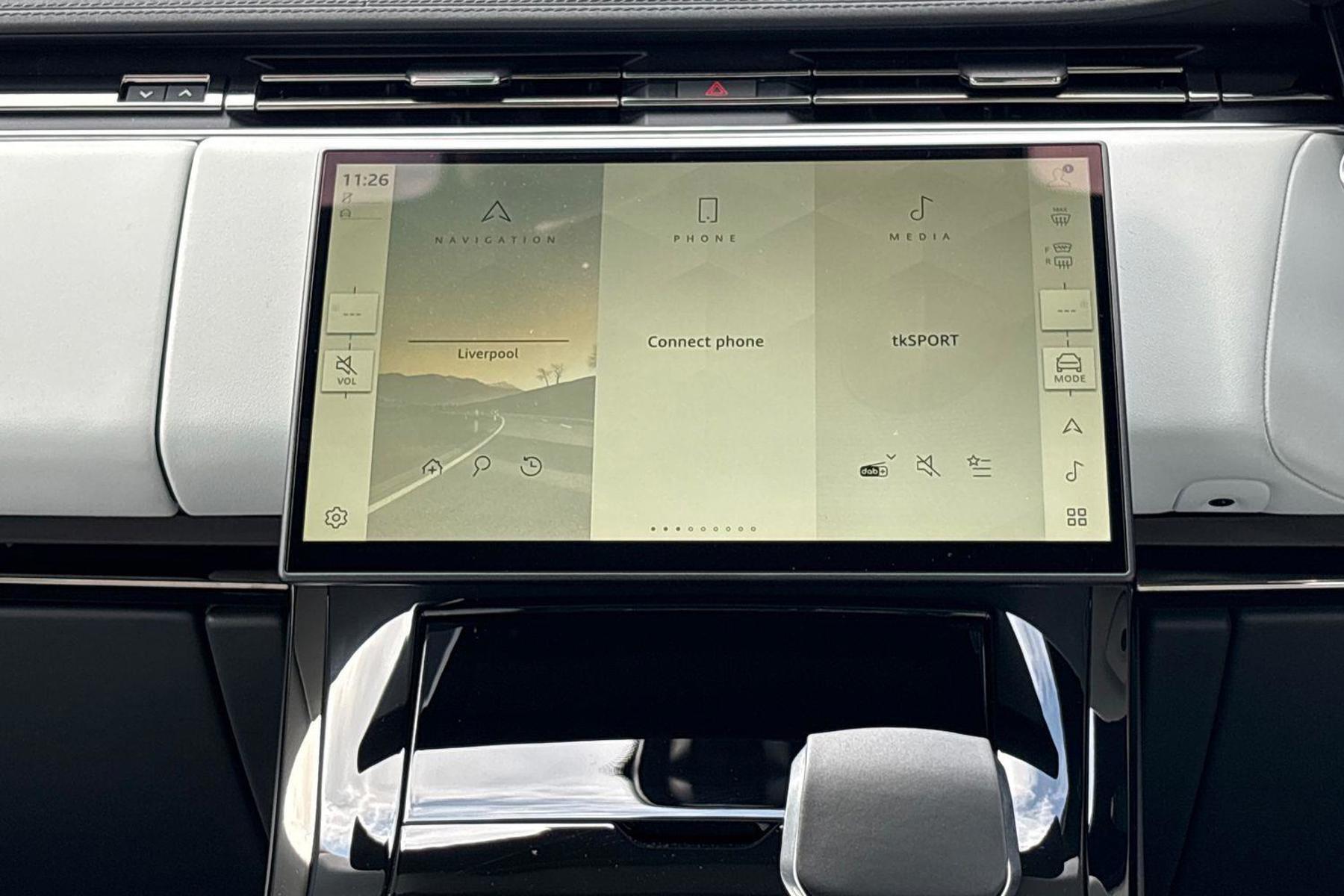 Land Rover Range Rover Sport view 12