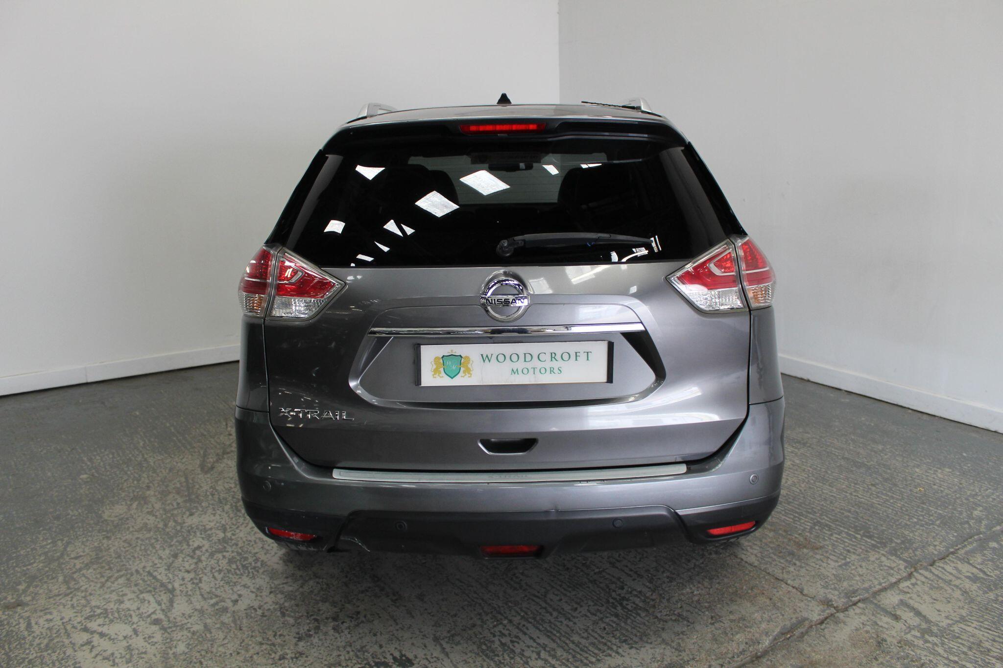 Nissan X-Trail view 14