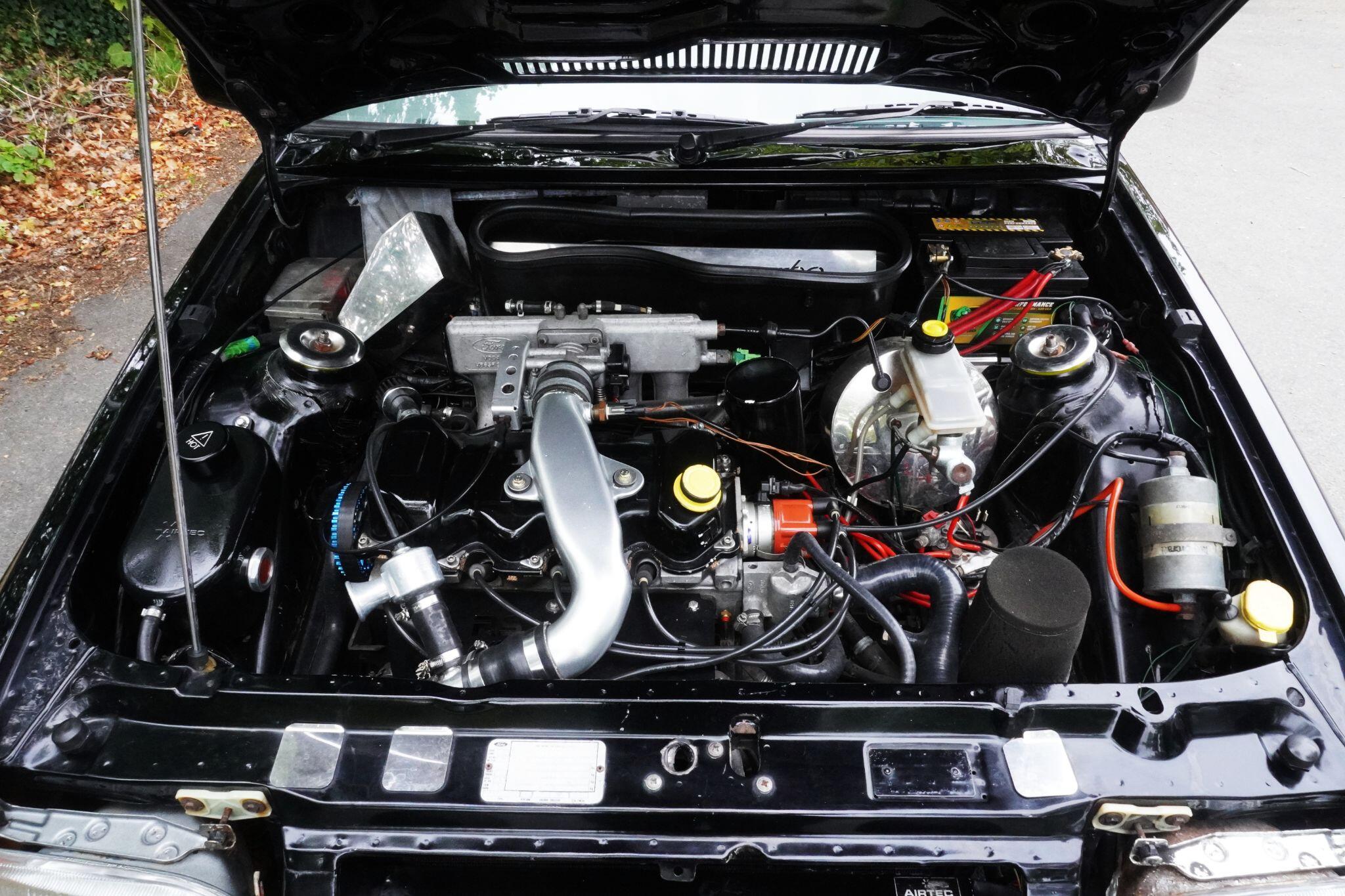 Ford Escort view 75