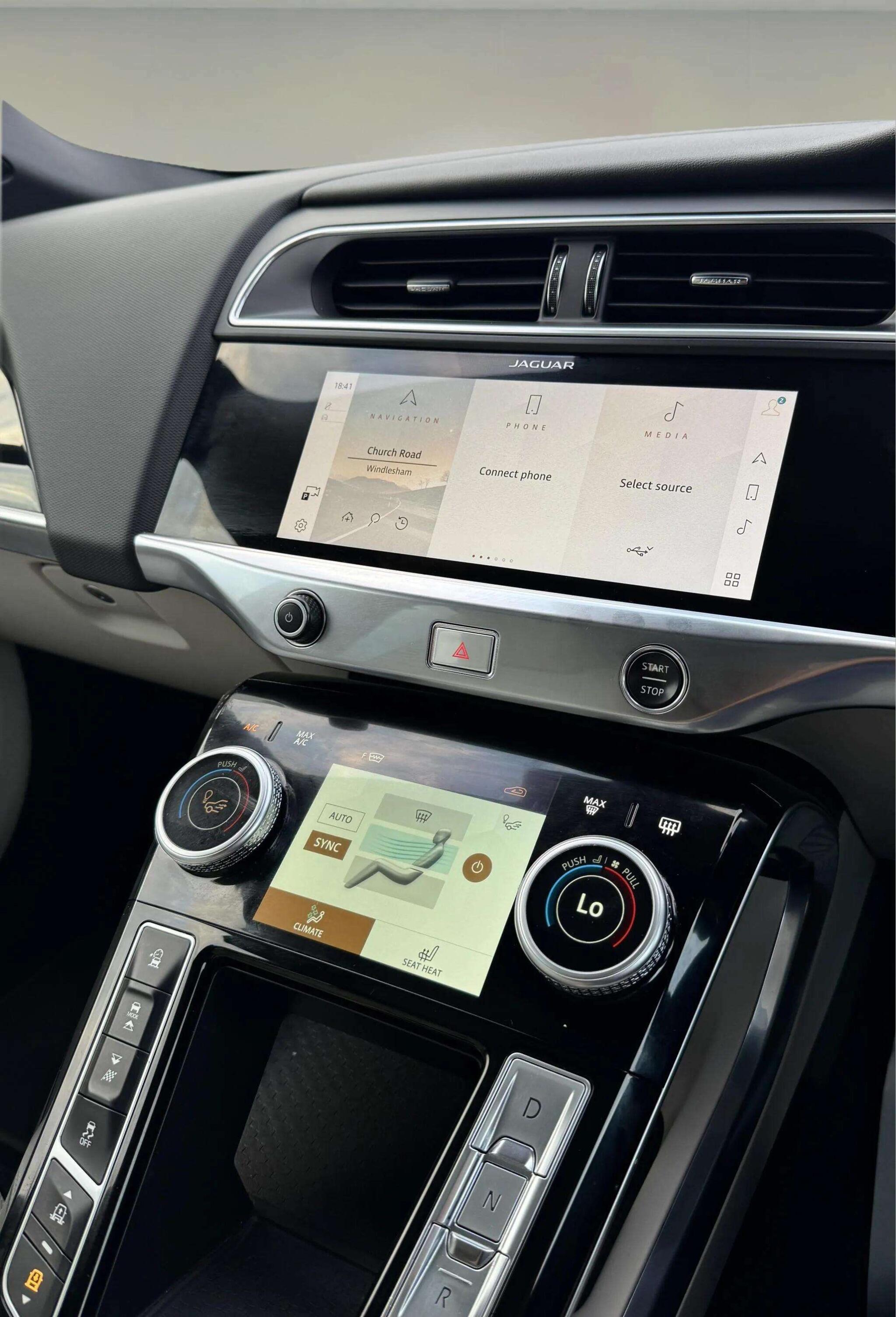 Jaguar I-Pace view 44
