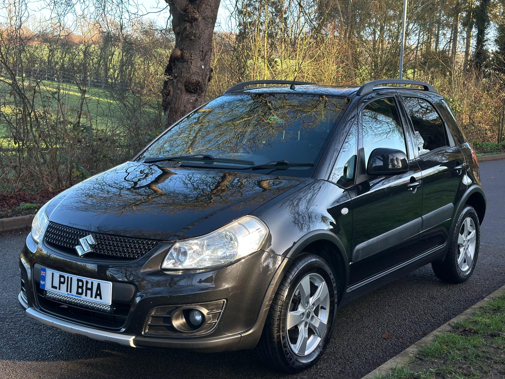 2011 Suzuki SX4 1.6 SZ5 4Grip Euro 5 5dr • 97,000 miles image 2