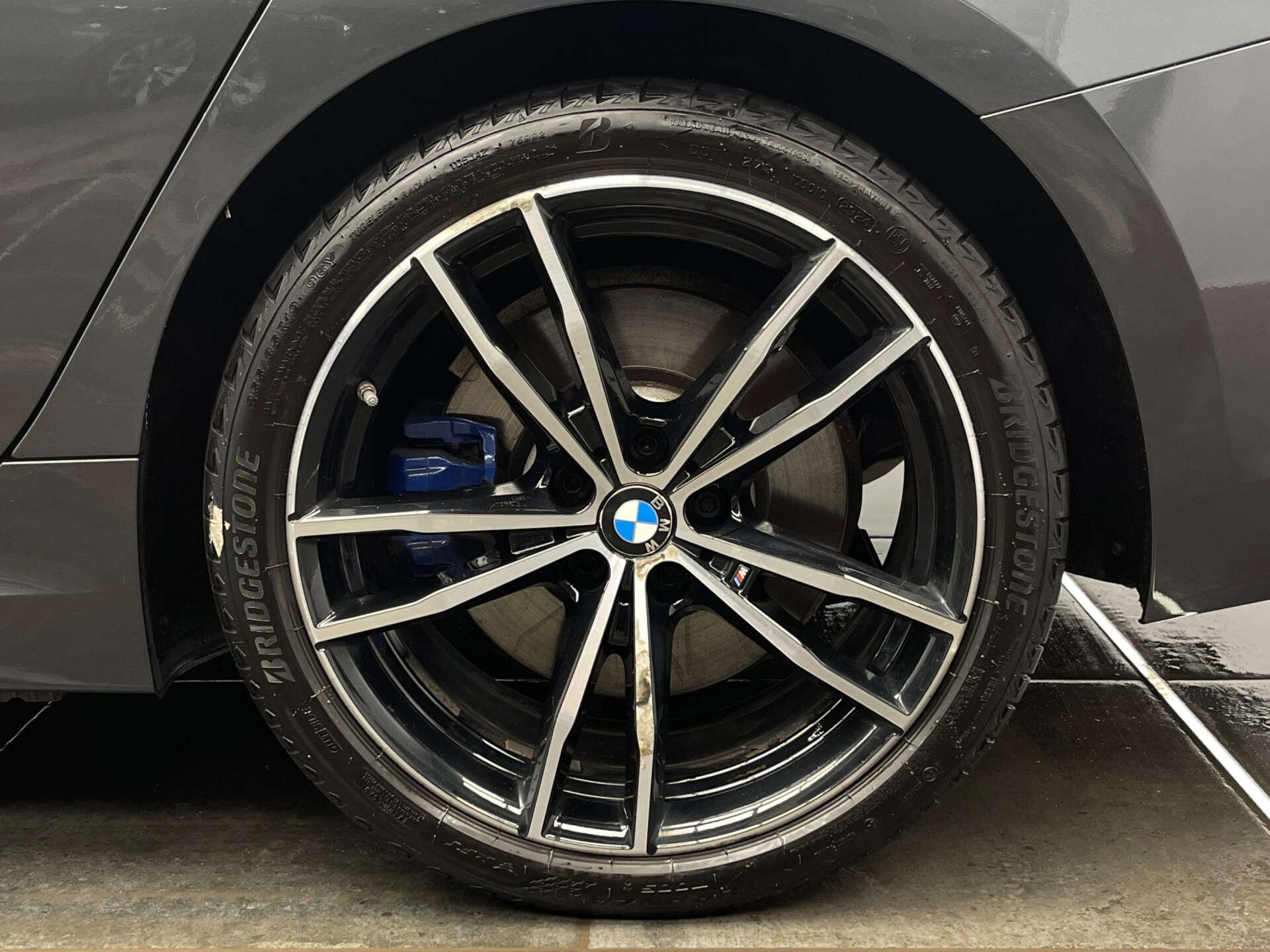 BMW 3 Series view 41
