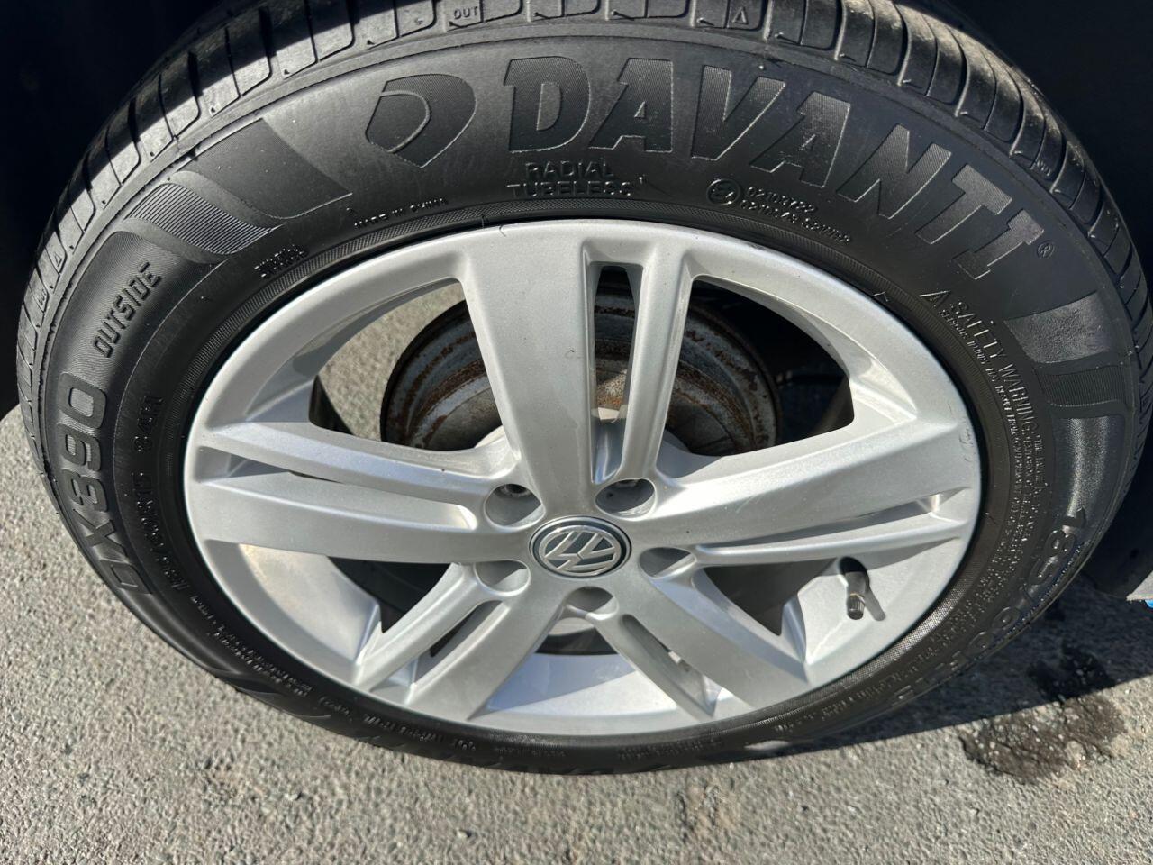 Volkswagen Polo view 32