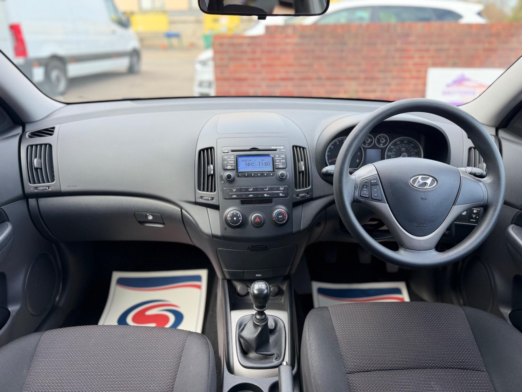 Hyundai I30 view 14