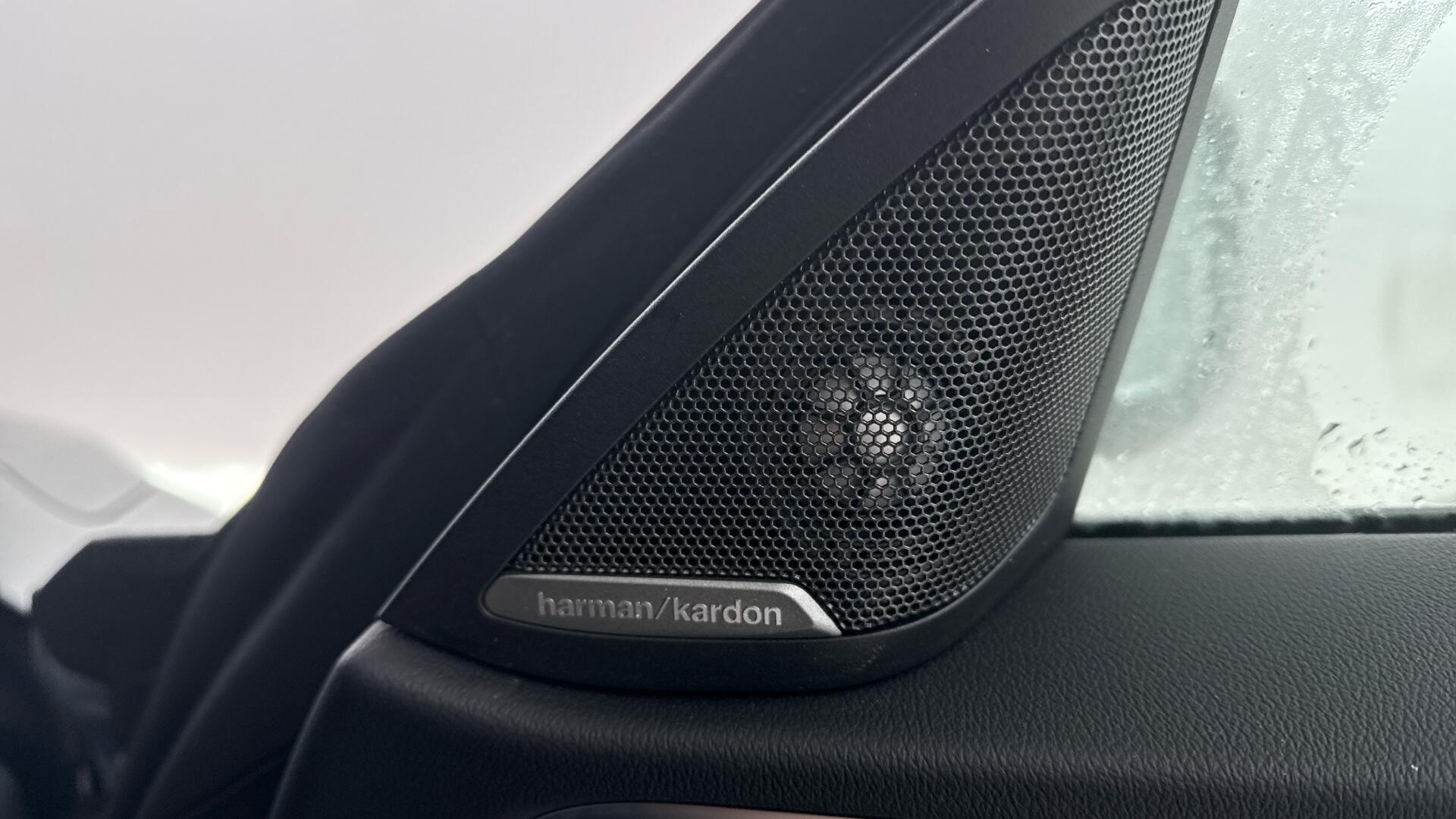 BMW i4 view 20