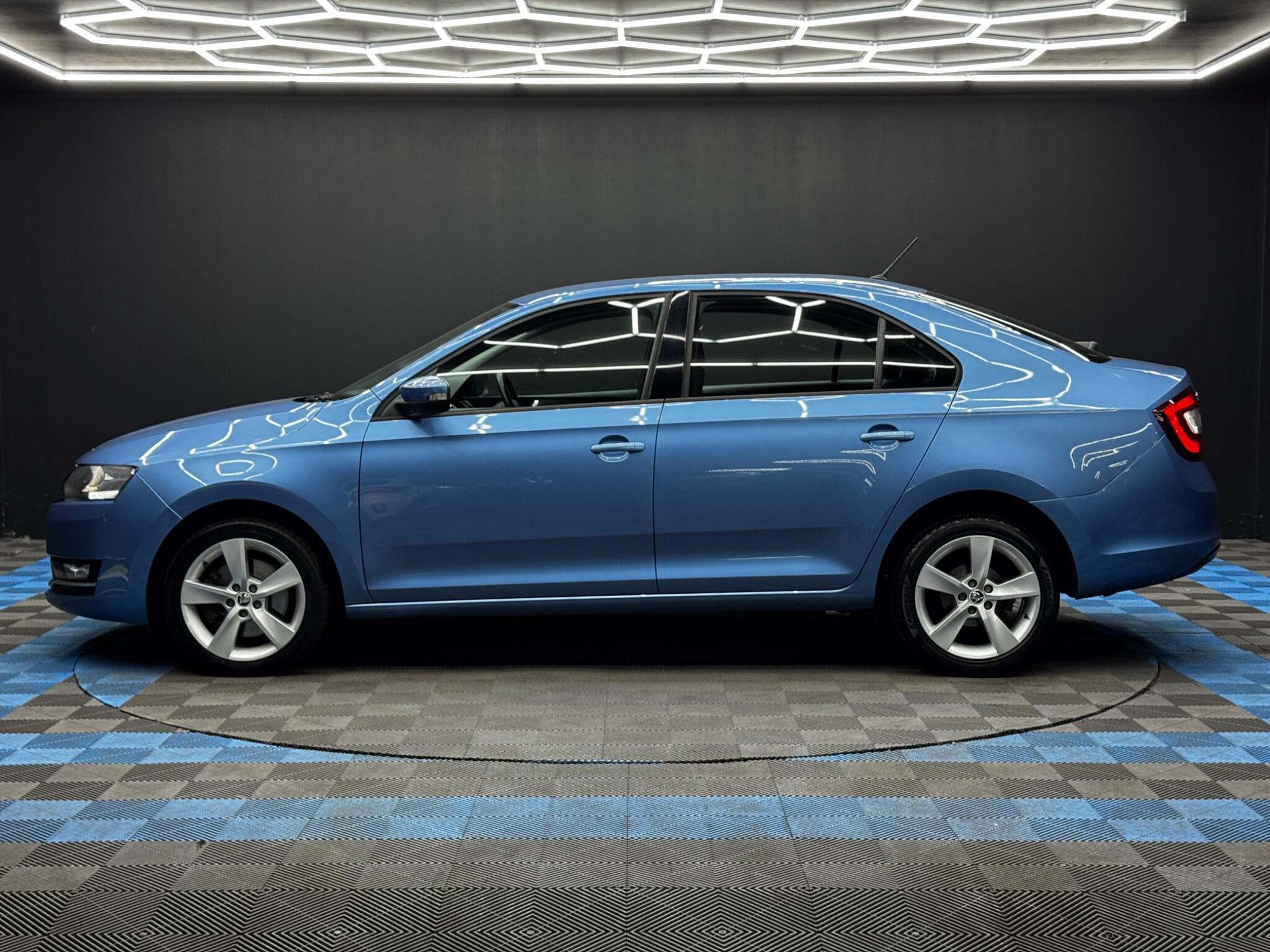 Skoda Rapid view 8