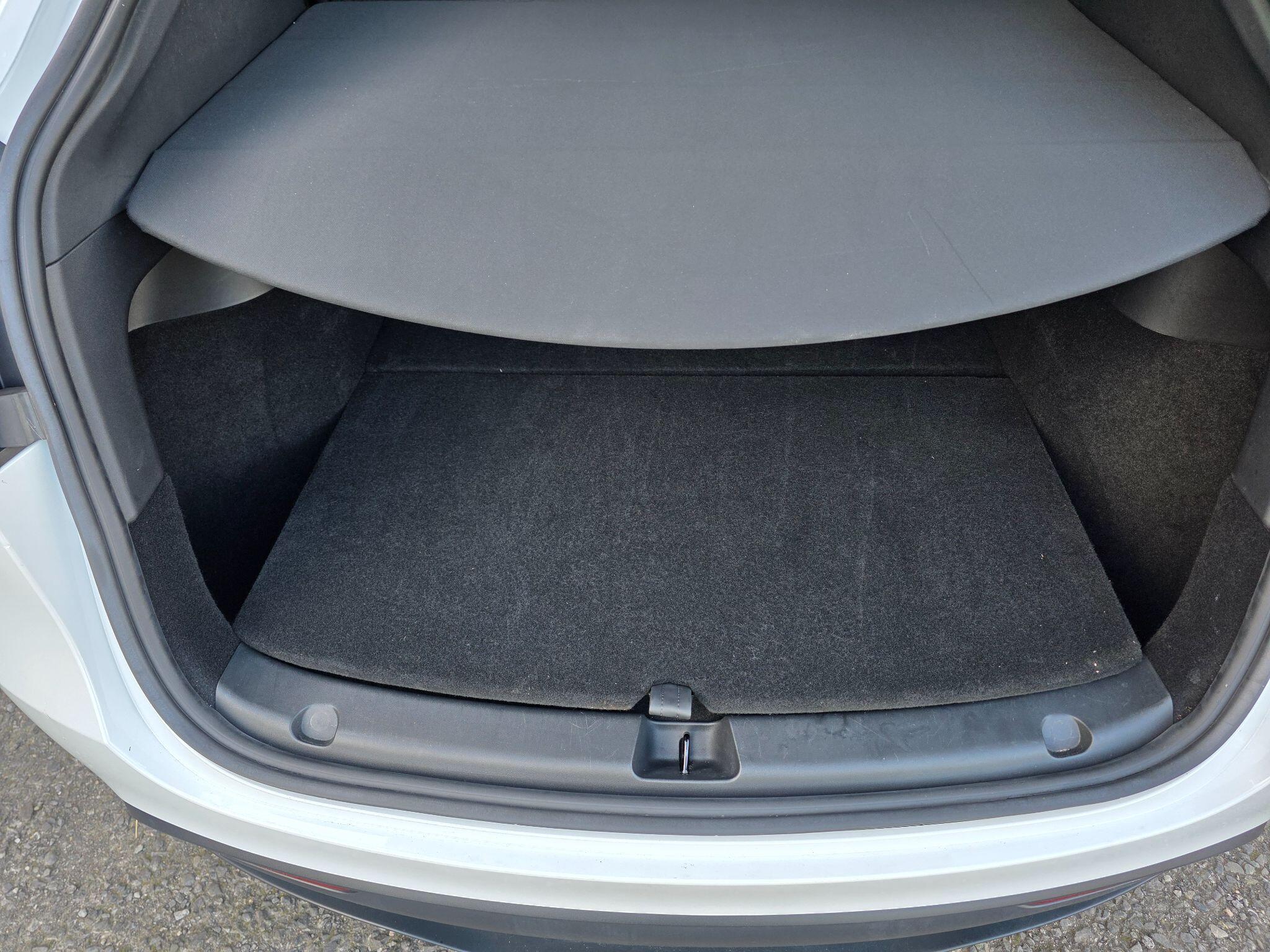 Tesla Model Y view 17