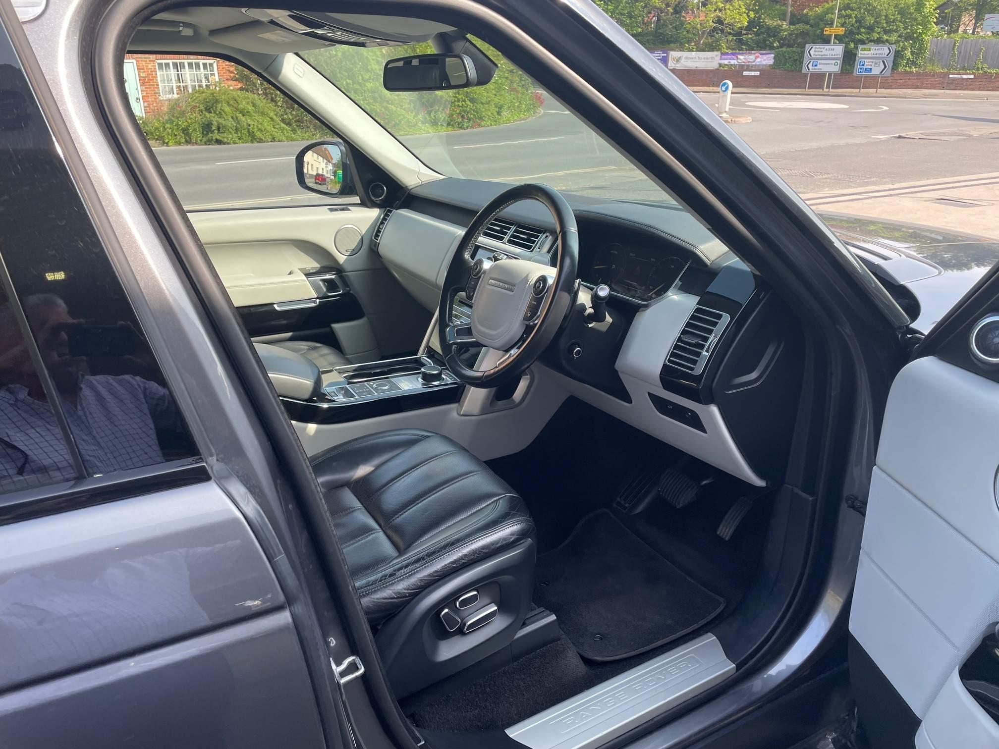 2014 Land Rover Range Rover 4.4 SD V8 Vogue Auto 4WD Euro 5 5dr • 90,000 miles image 7