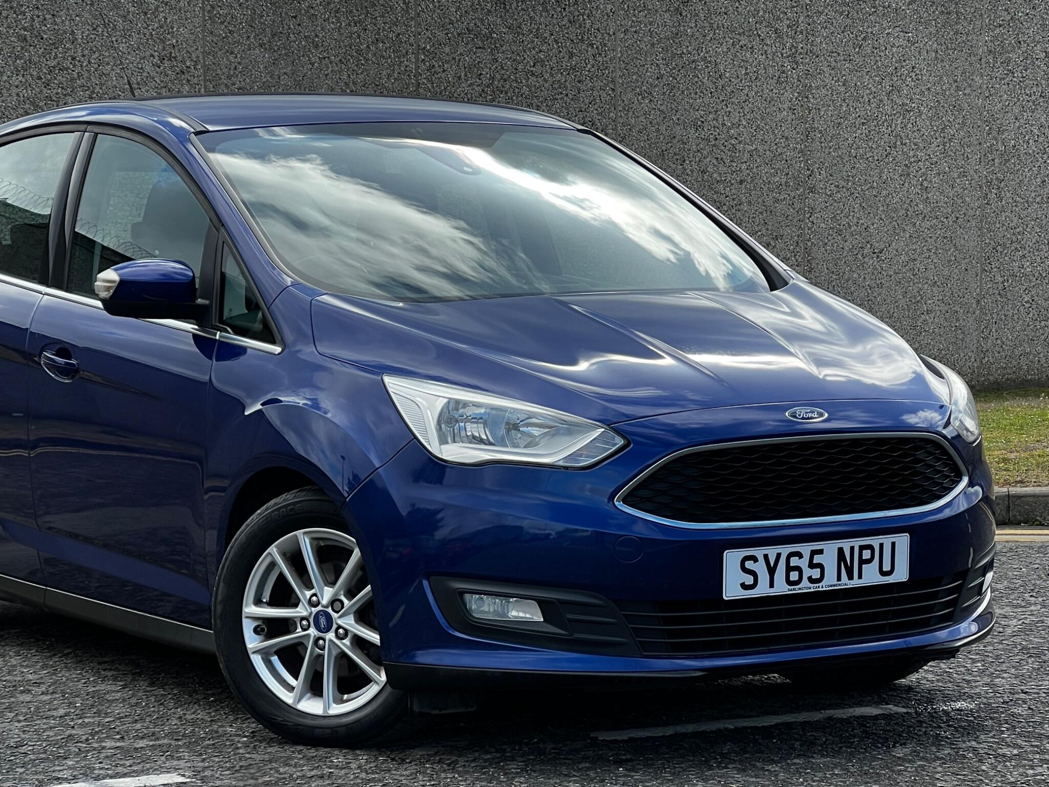 Ford C-Max view 3