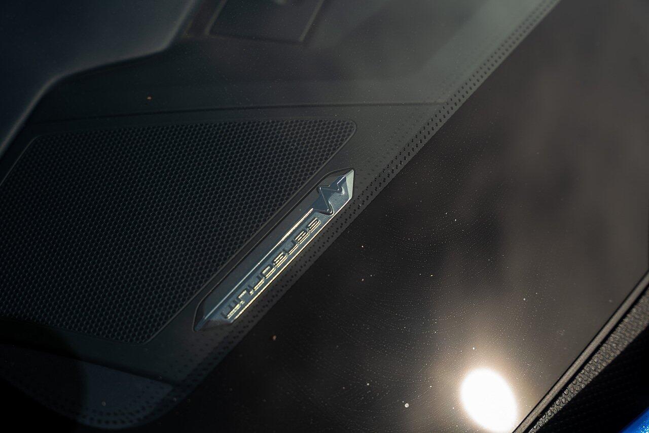 Lamborghini Aventador view 106