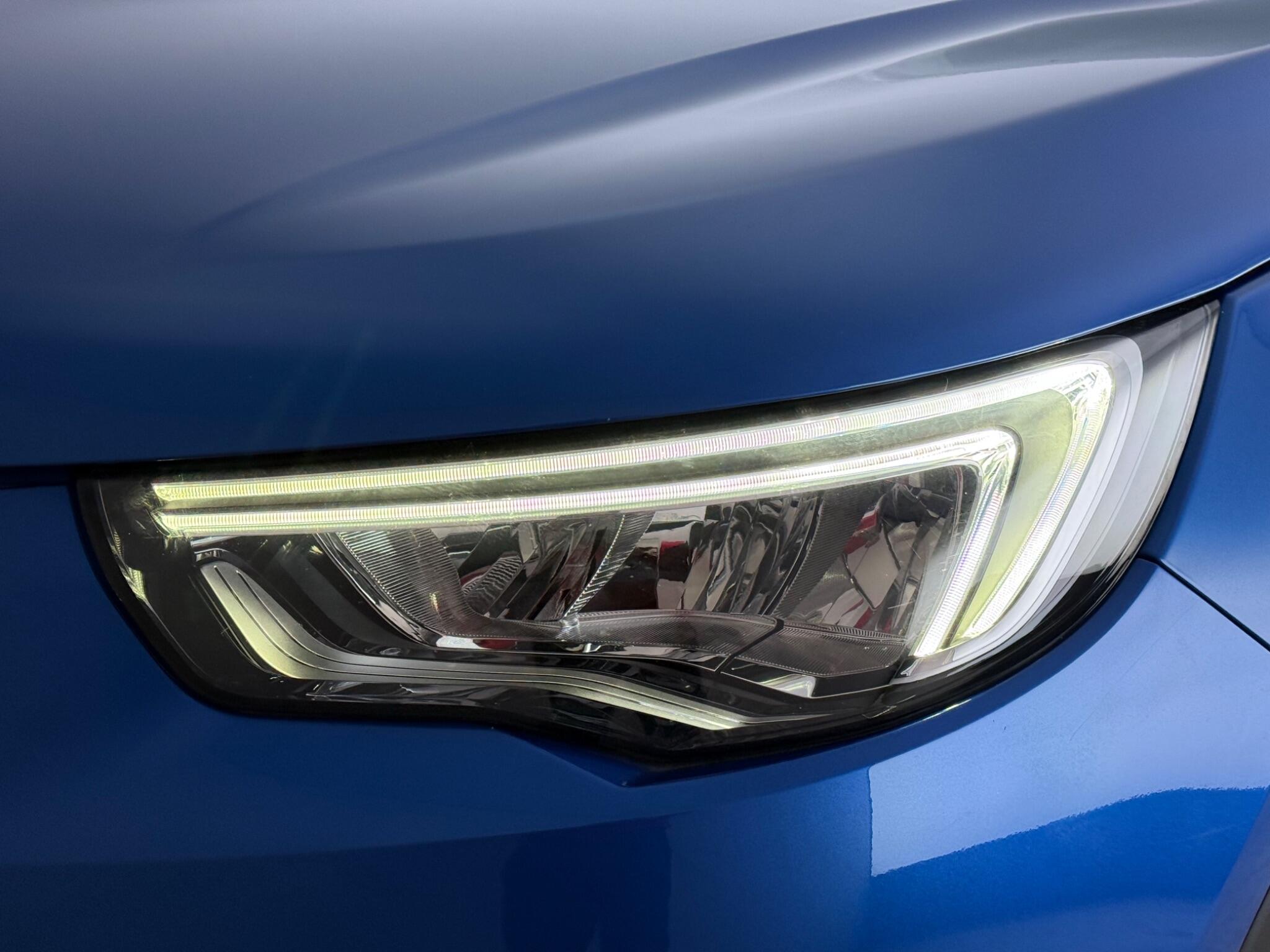 Vauxhall Grandland X view 11