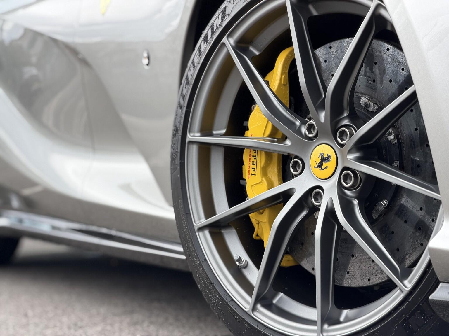 Ferrari 812 view 4