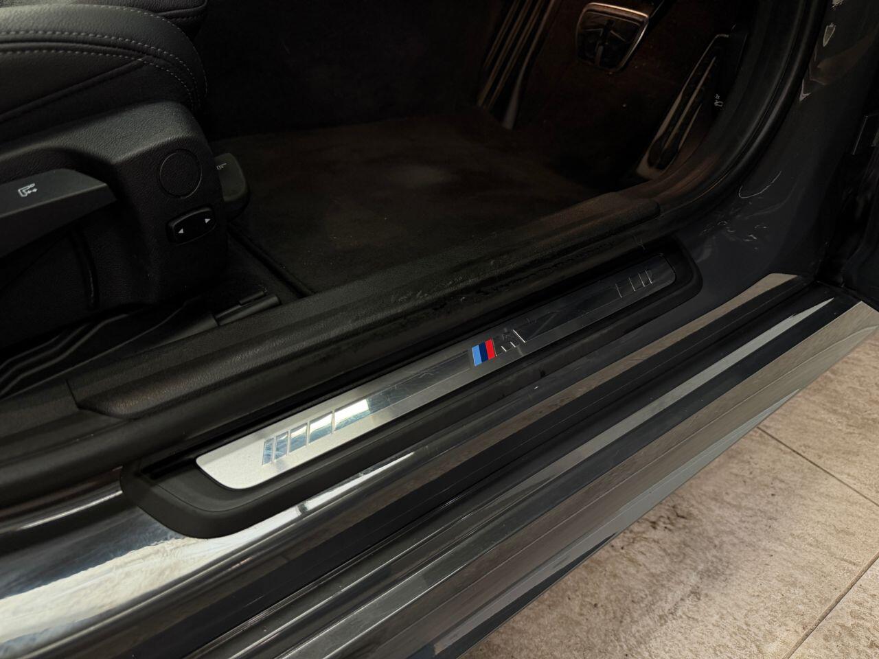 BMW 3 Series view 24