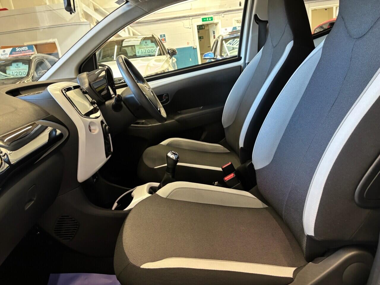 Toyota Aygo view 23