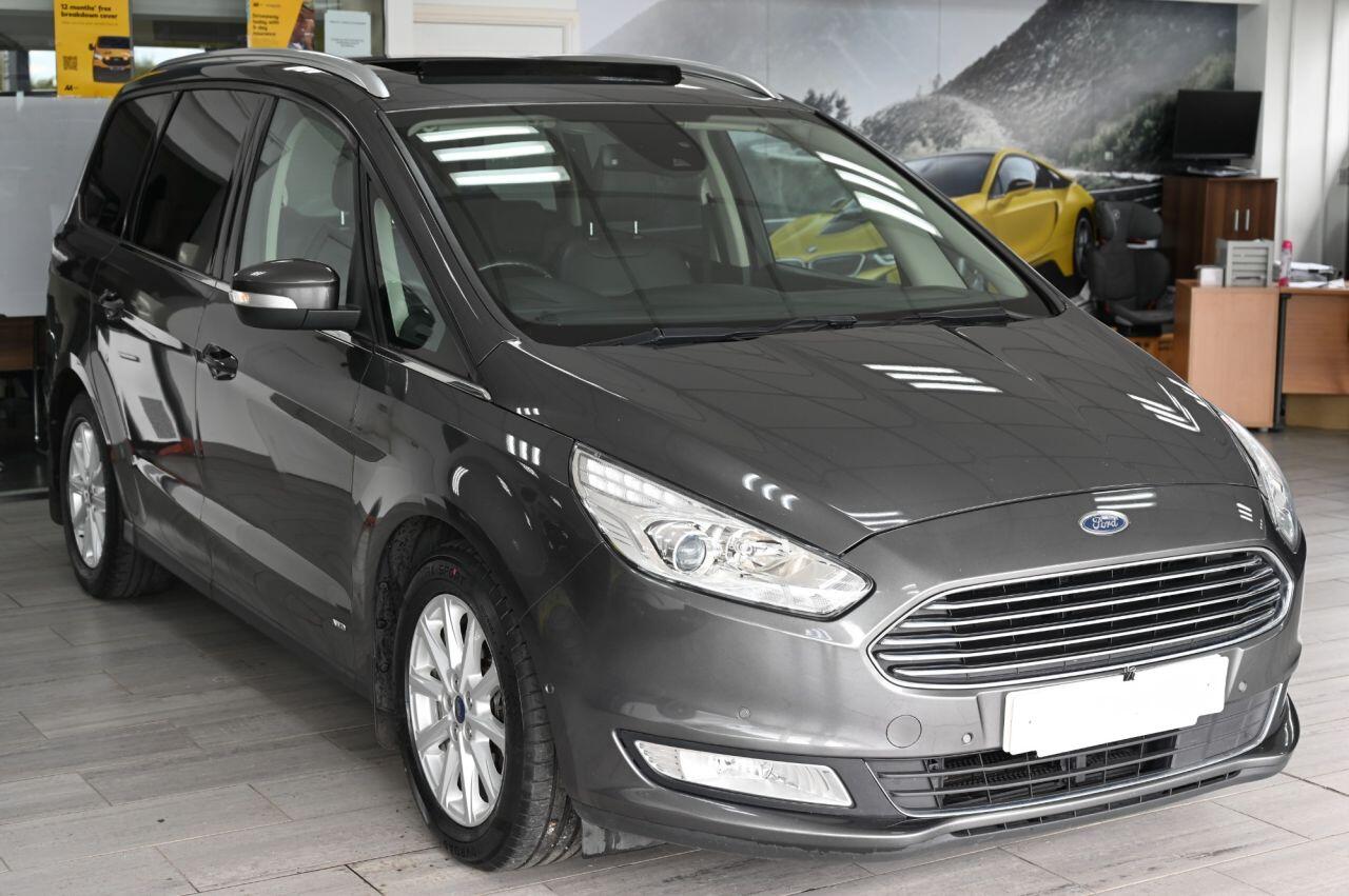 Ford Galaxy view 2