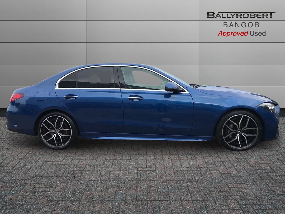 Mercedes-Benz C-Class view 9