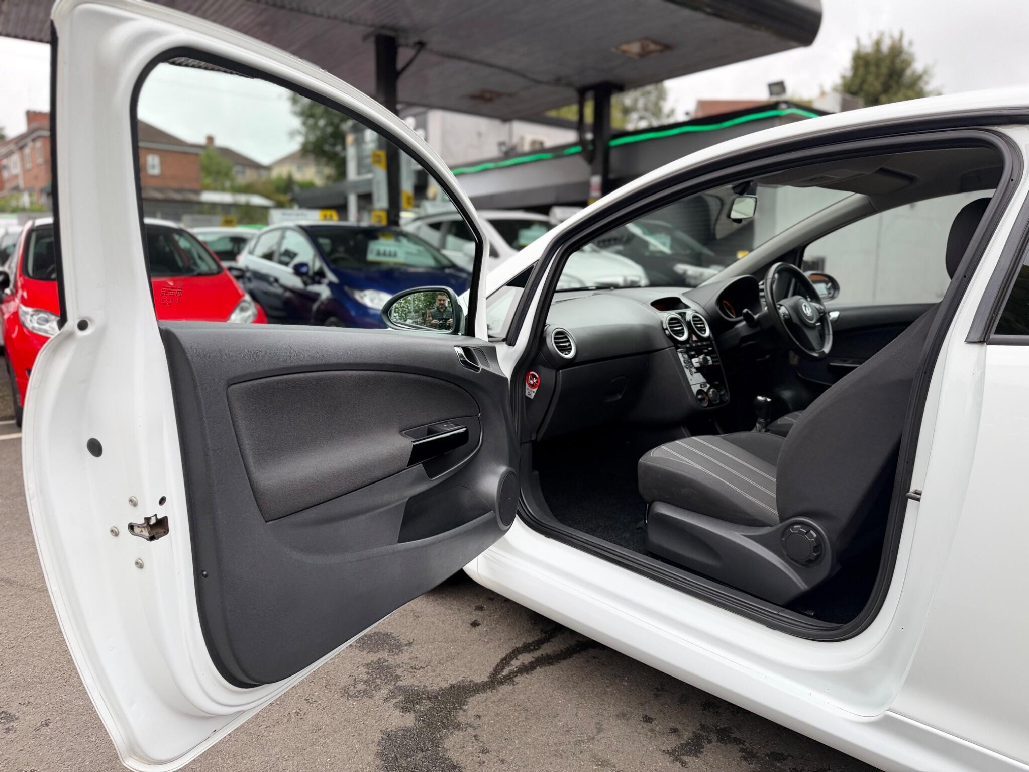 Vauxhall Corsa view 20