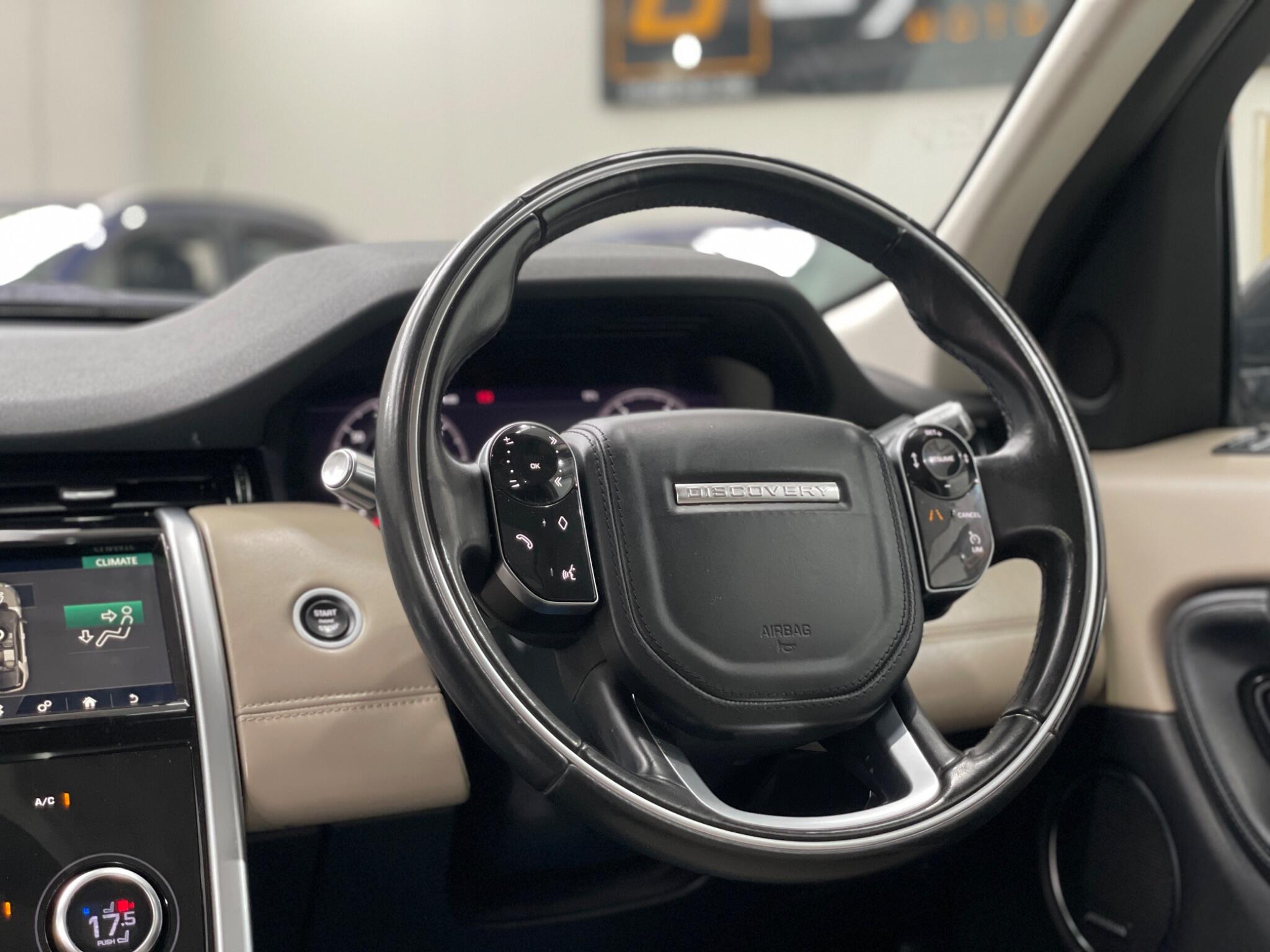 Land Rover Discovery Sport view 51