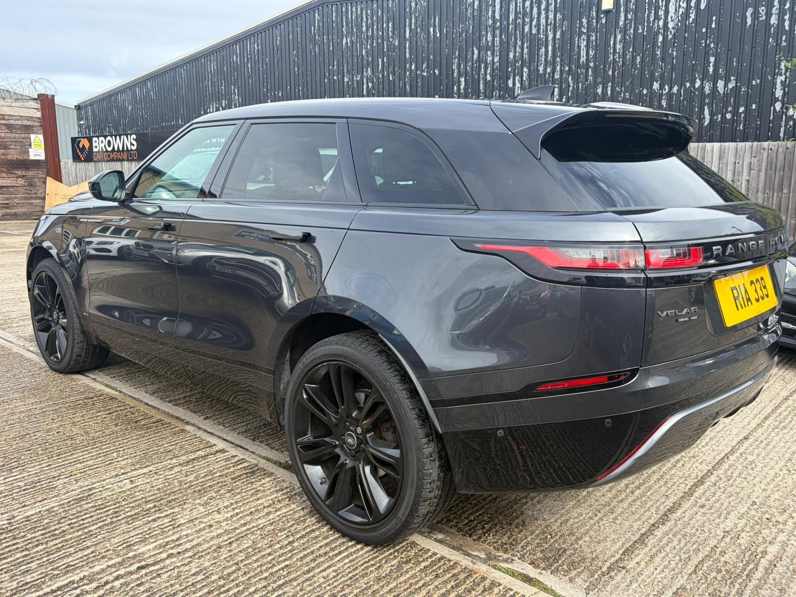 Land Rover Range Rover Velar view 4