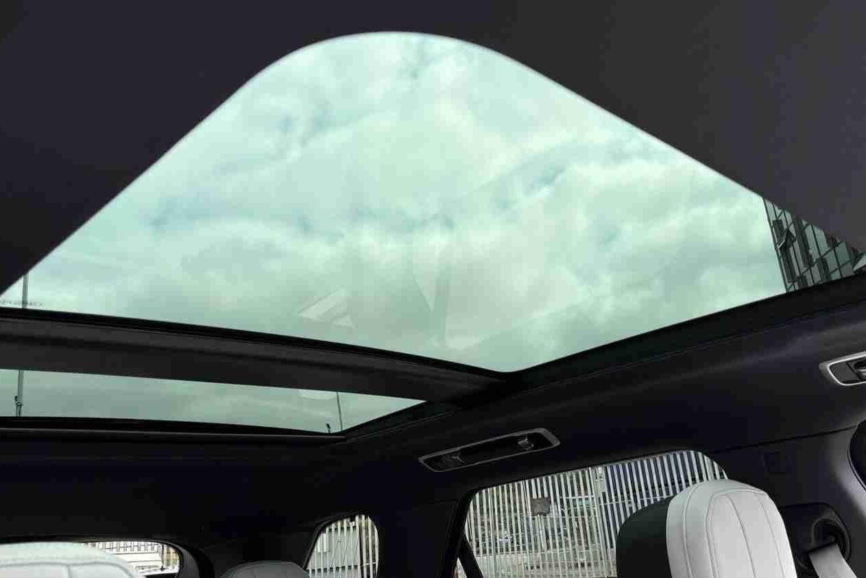 Land Rover Range Rover Sport view 20