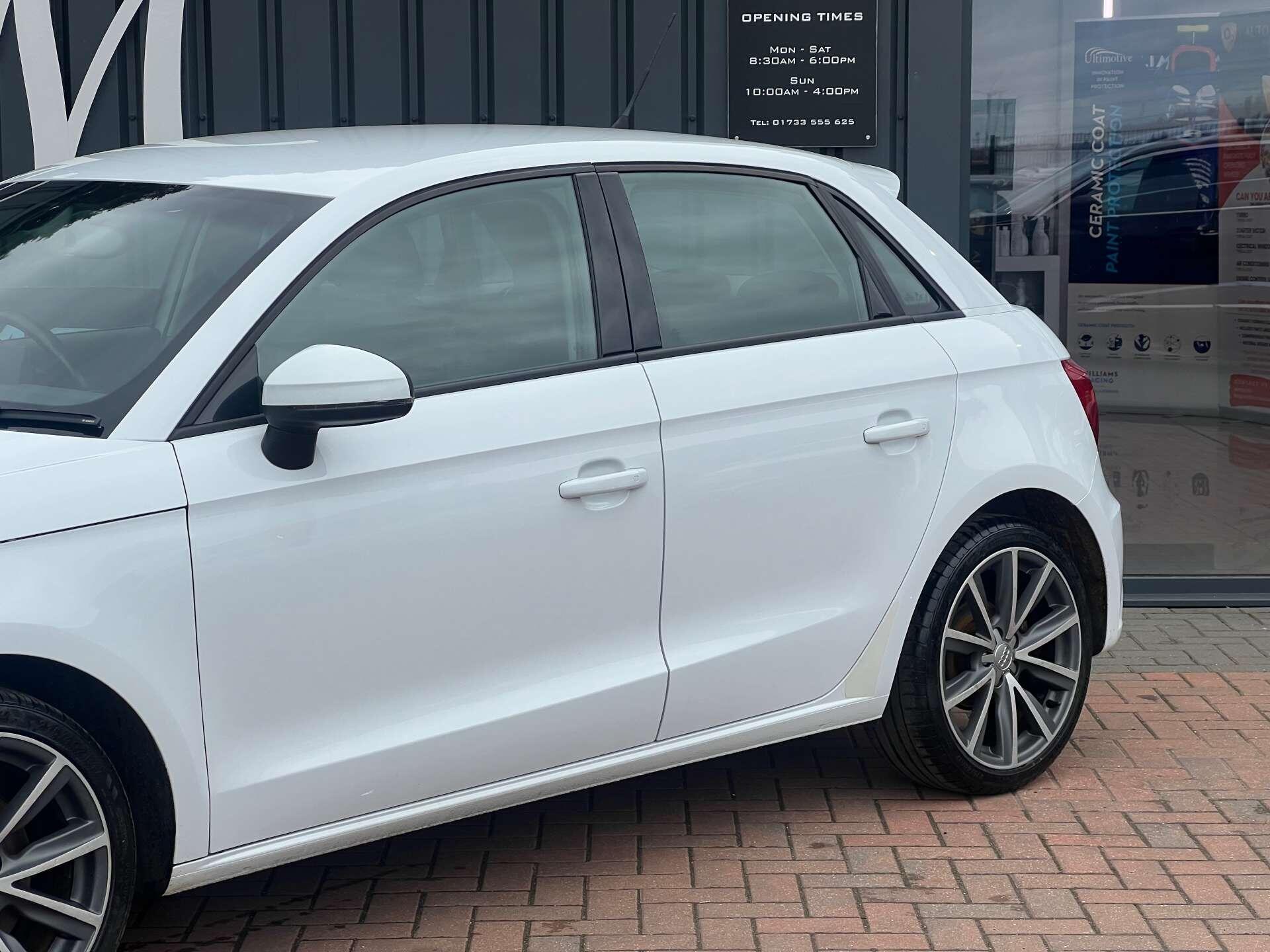 Audi A1 view 3