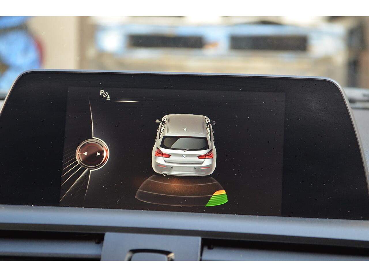 BMW 1 Series view 26