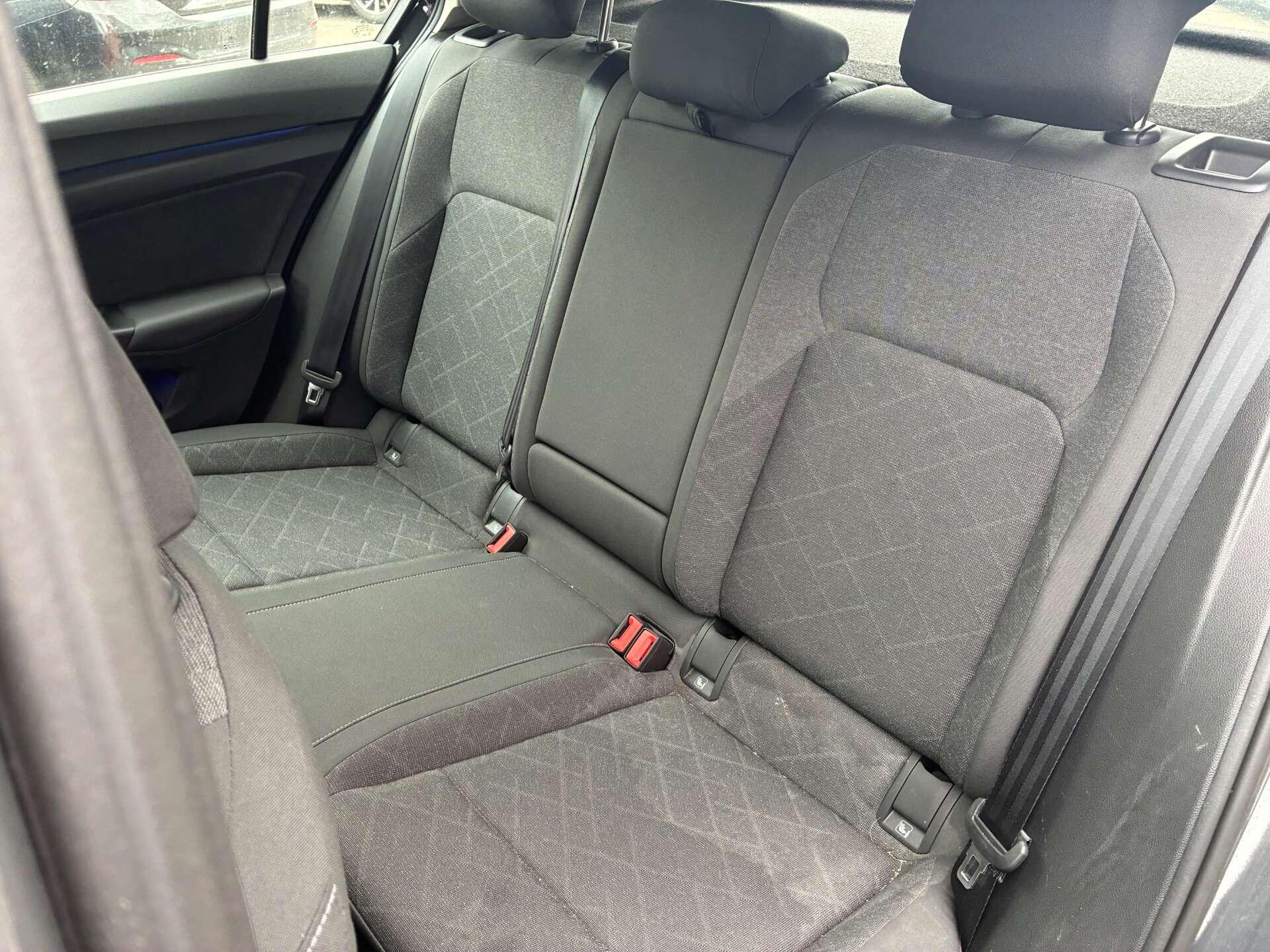 Volkswagen Golf view 32