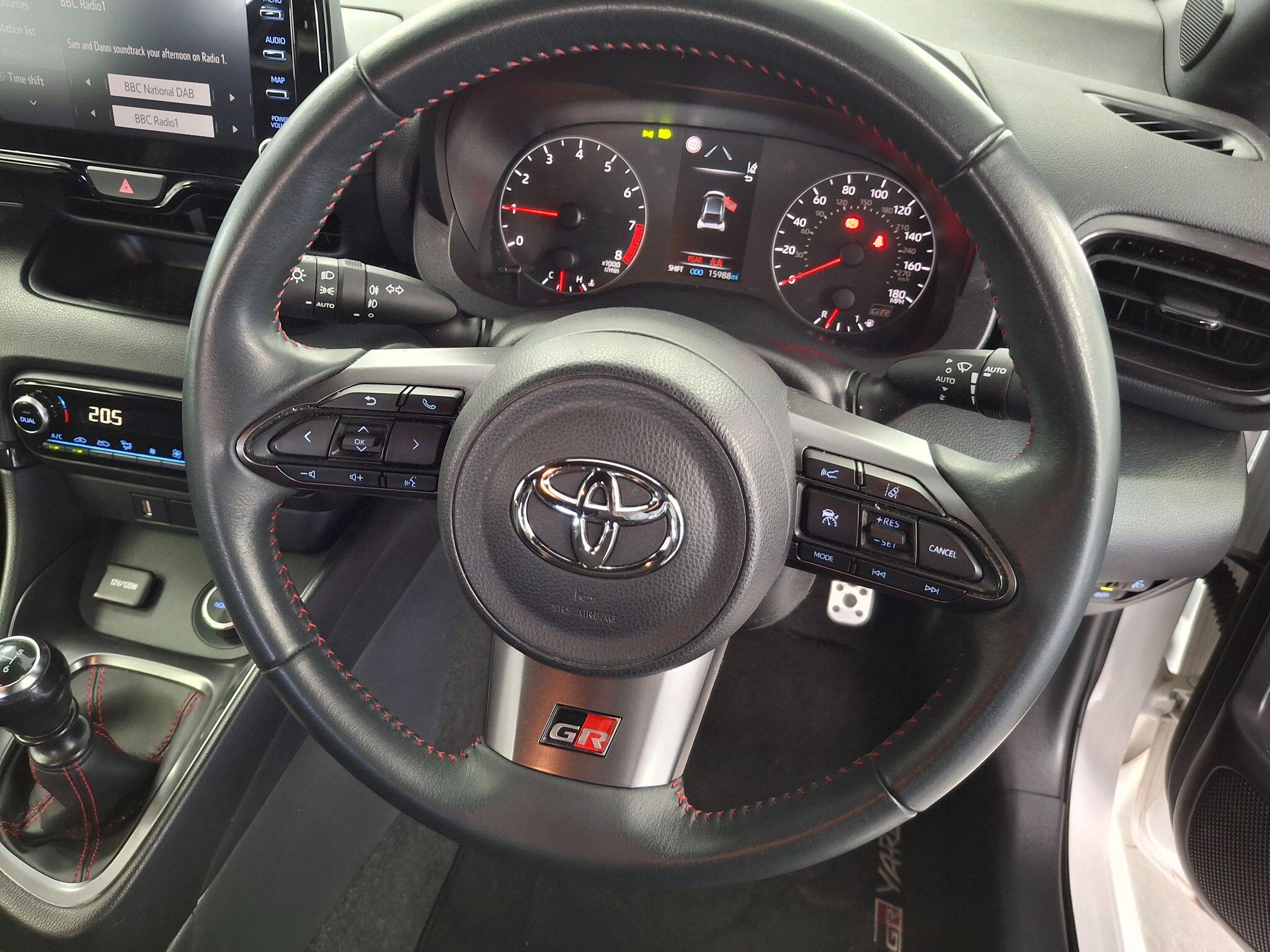 Toyota Yaris view 6