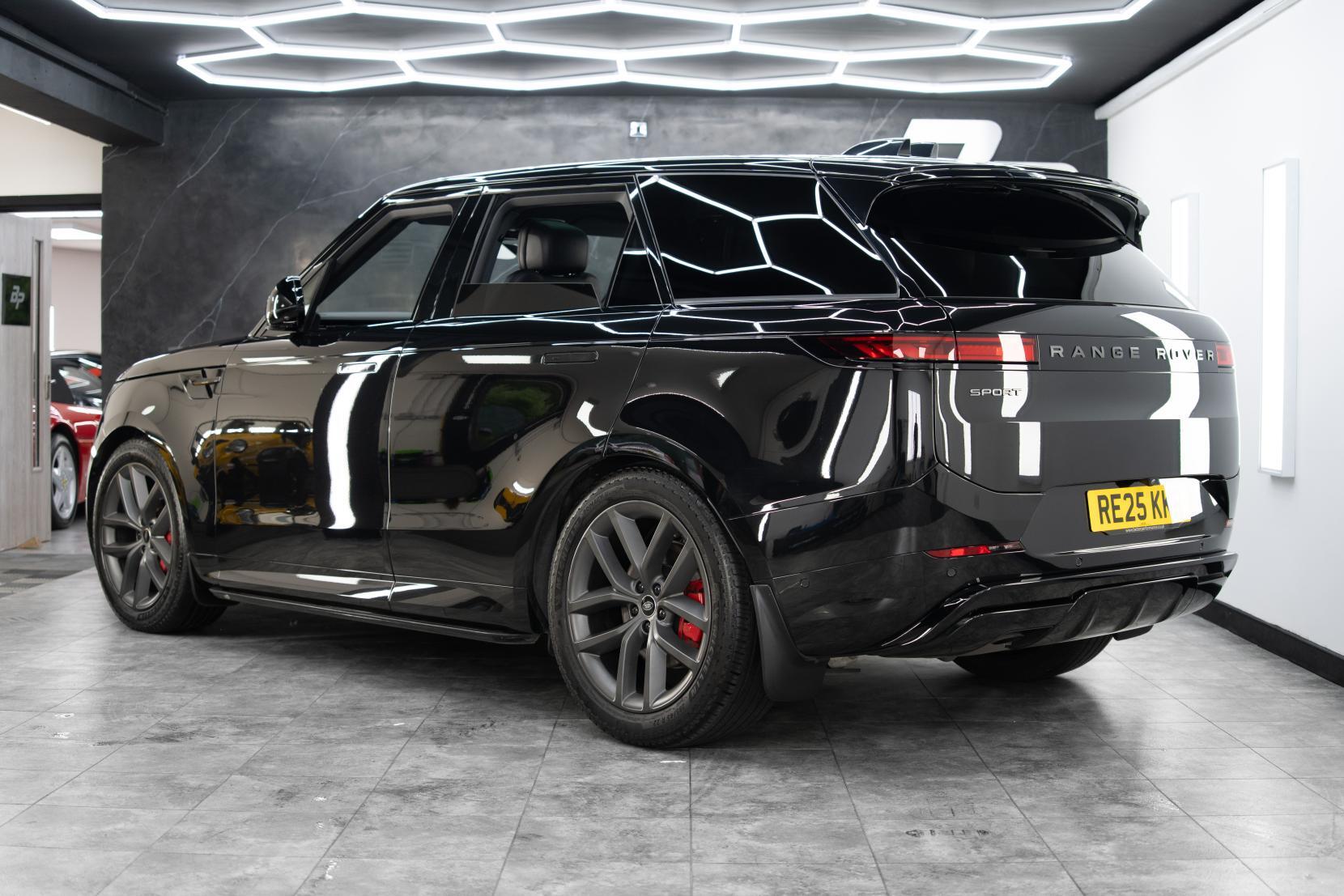Land Rover Range Rover Sport view 4