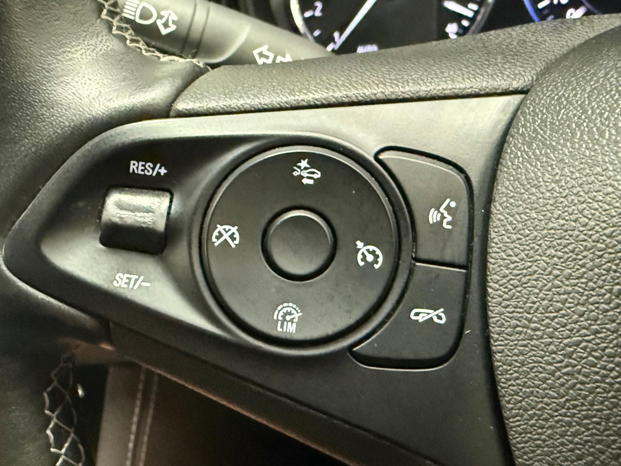 Vauxhall Astra view 22
