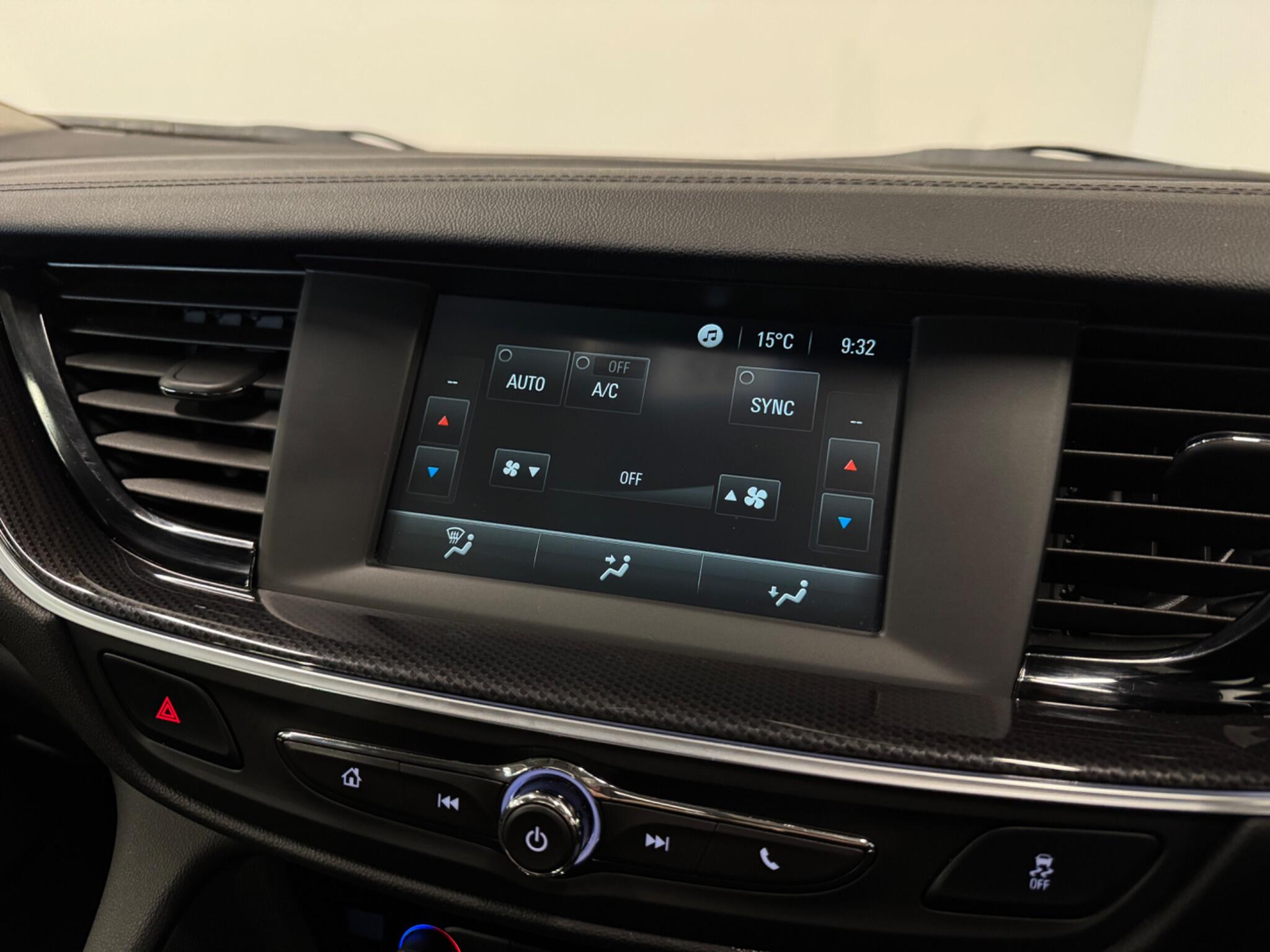 Vauxhall Insignia view 22