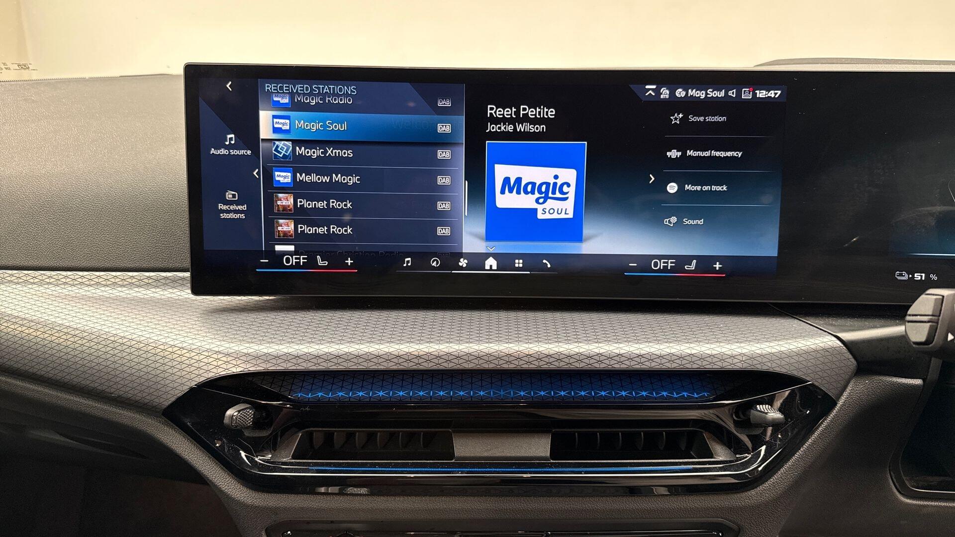 BMW i4 view 8