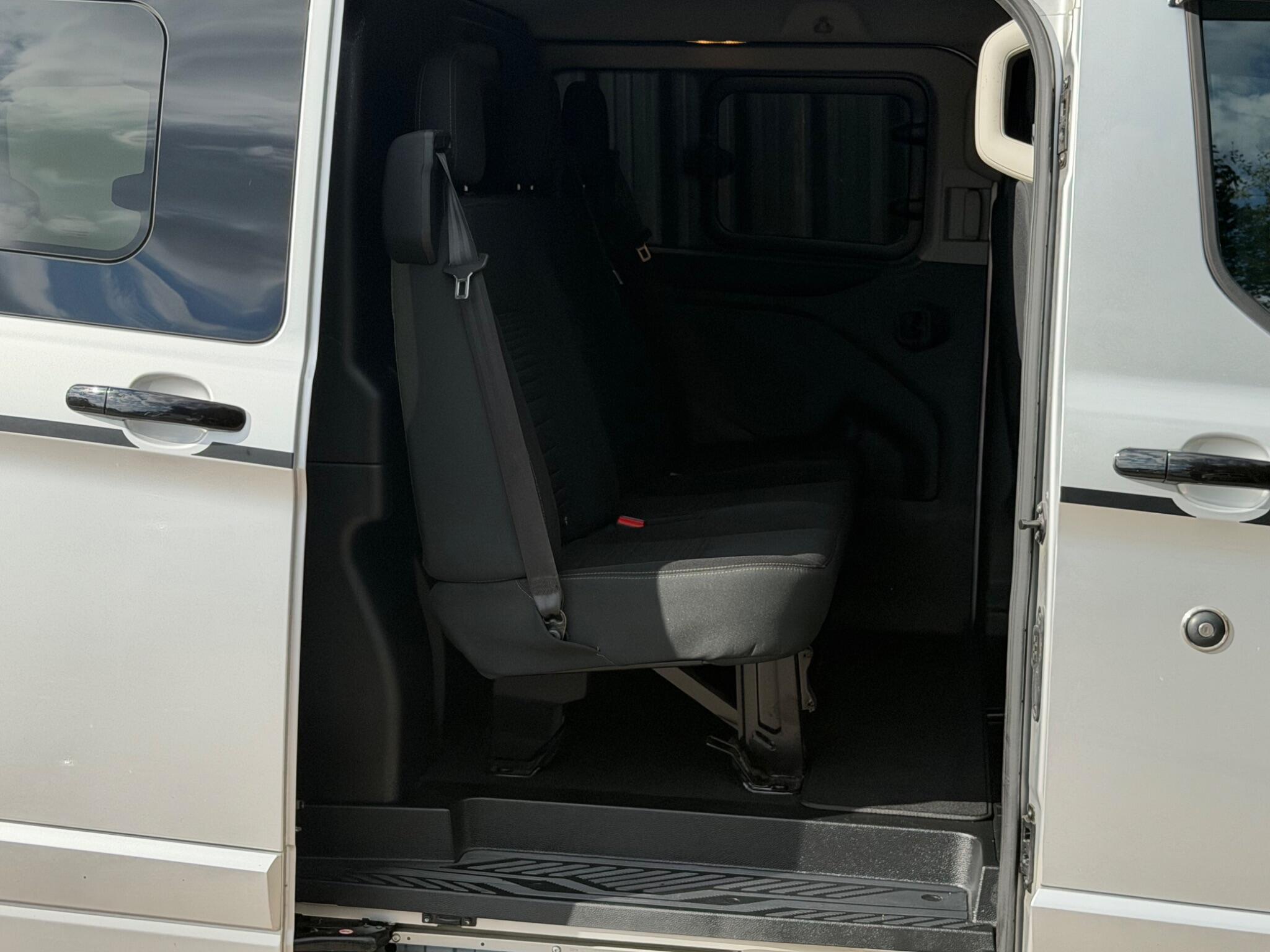Ford Transit Custom view 46
