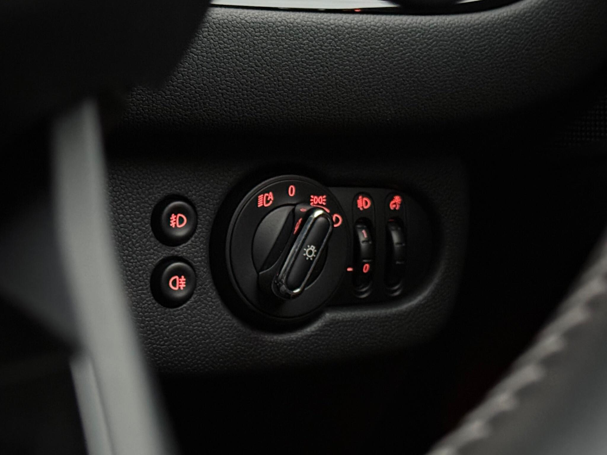 Mini Clubman view 16