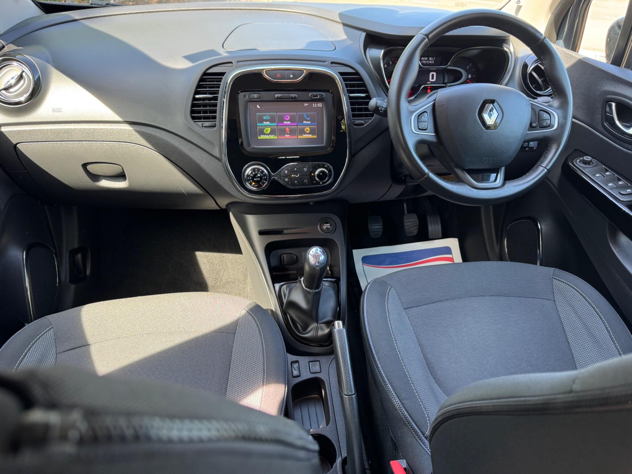 Renault Captur view 16