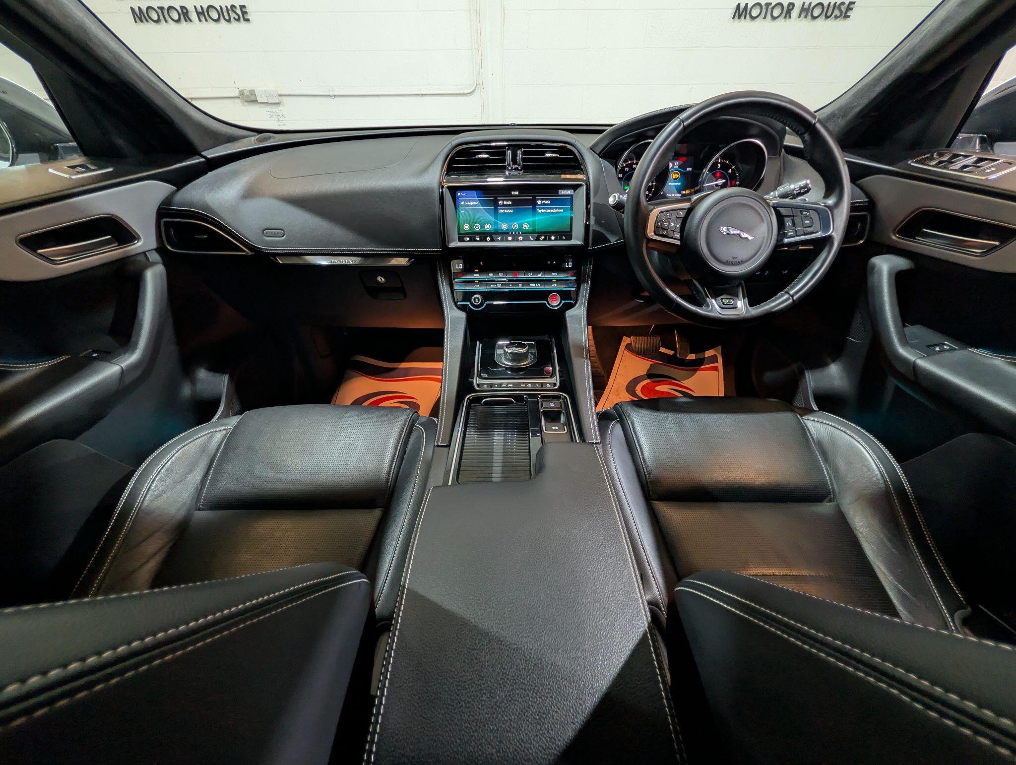 Jaguar F-Pace view 21