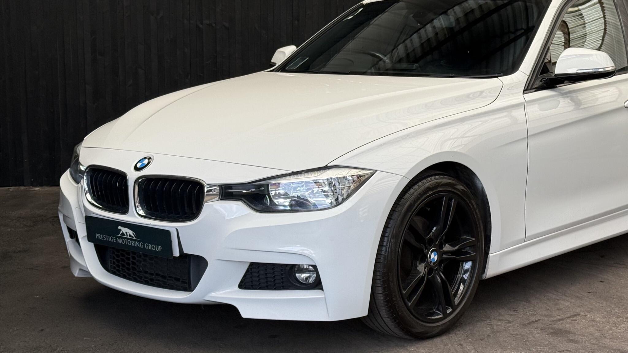 BMW 3 Series view 8