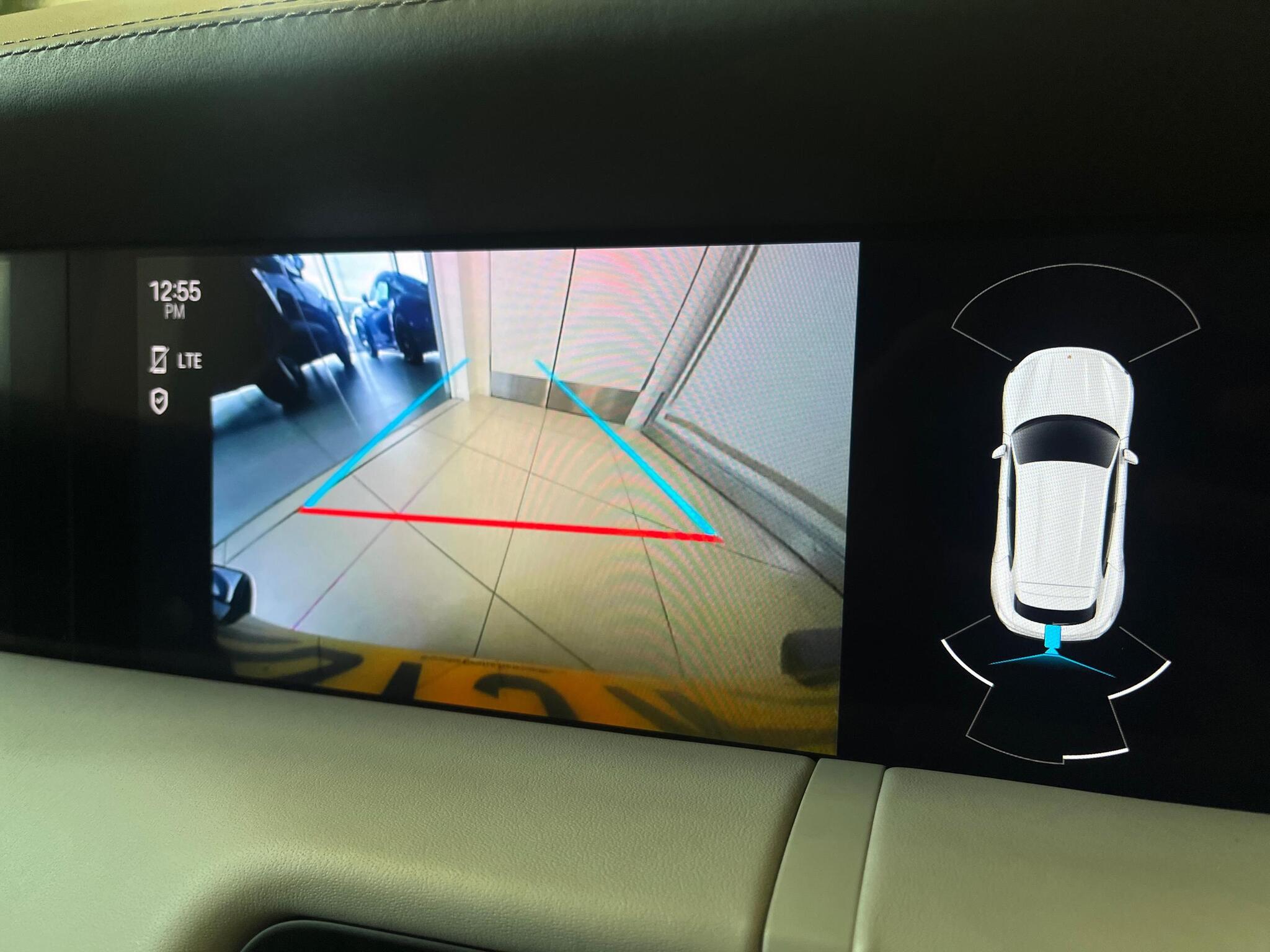 Porsche Taycan view 36