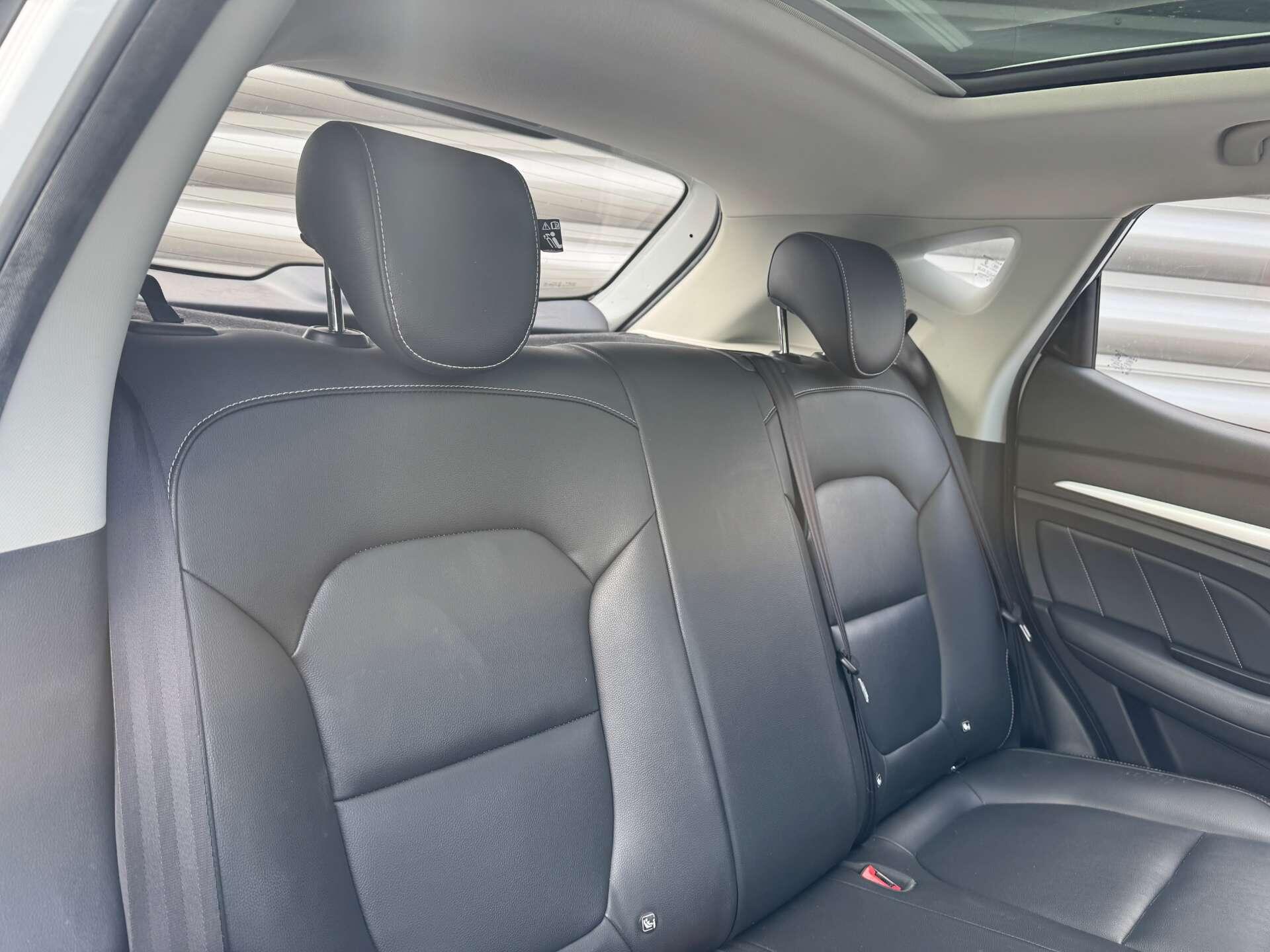 MG MG ZS view 16