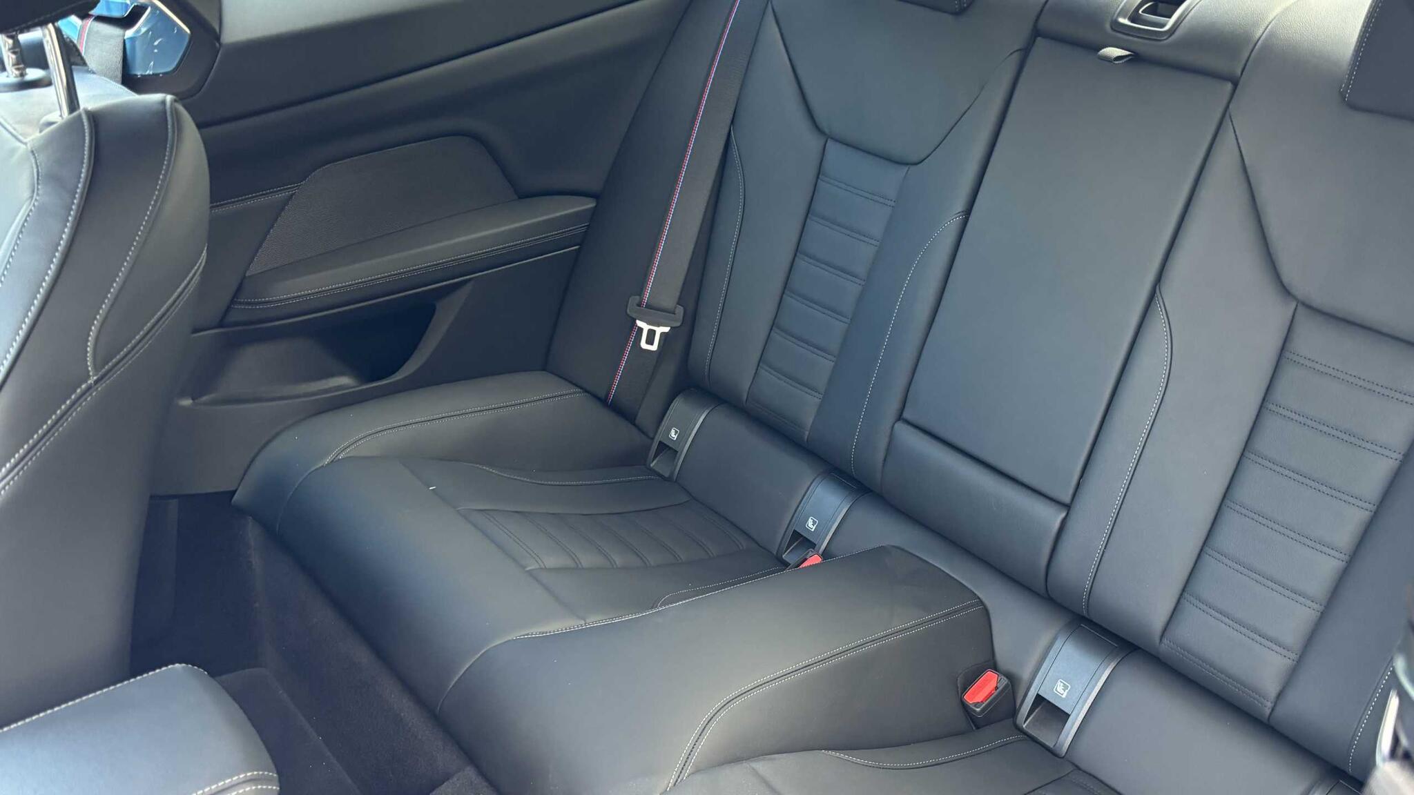 BMW 4 Series view 13