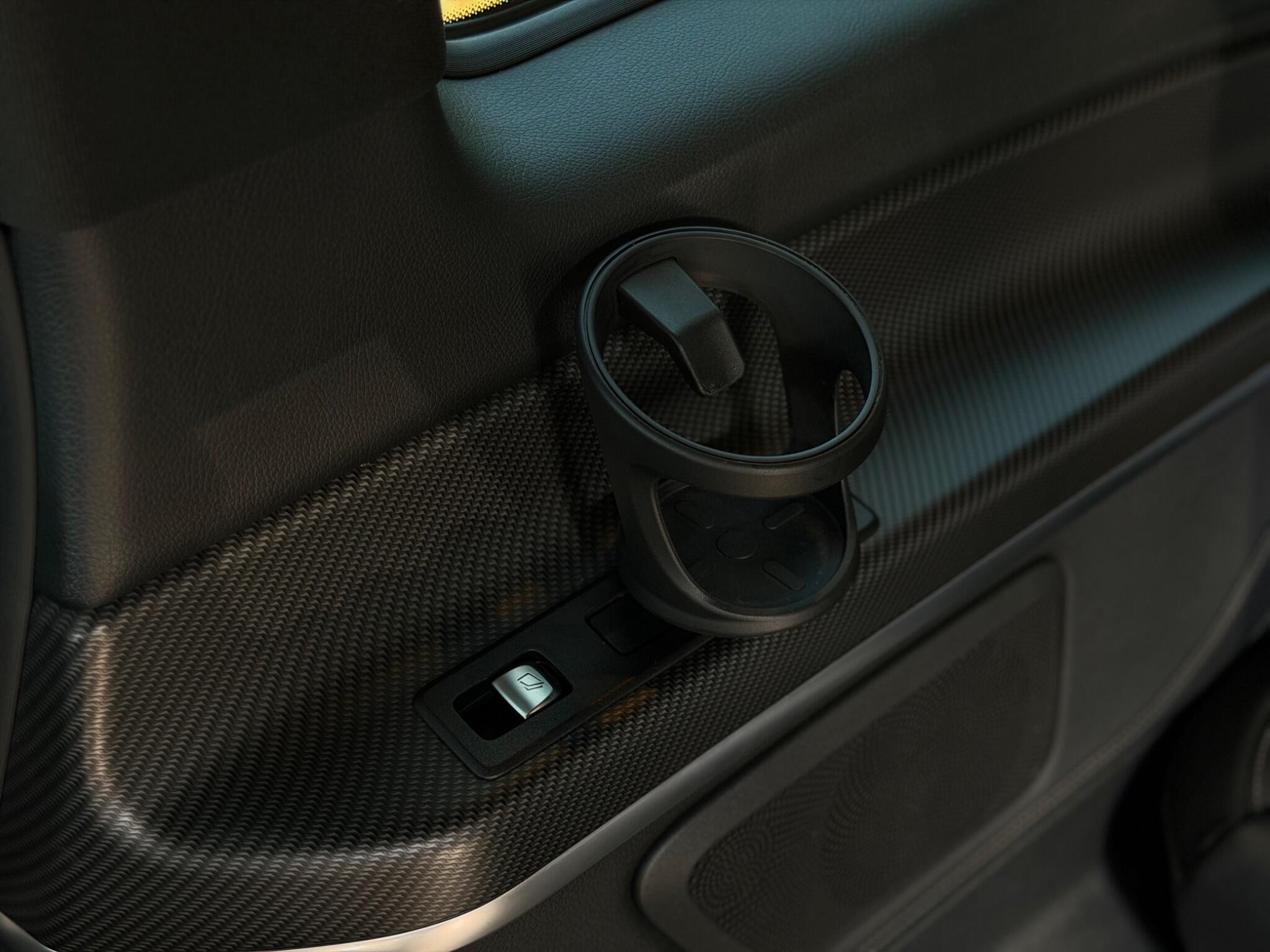 Mercedes-Benz V-Class view 23