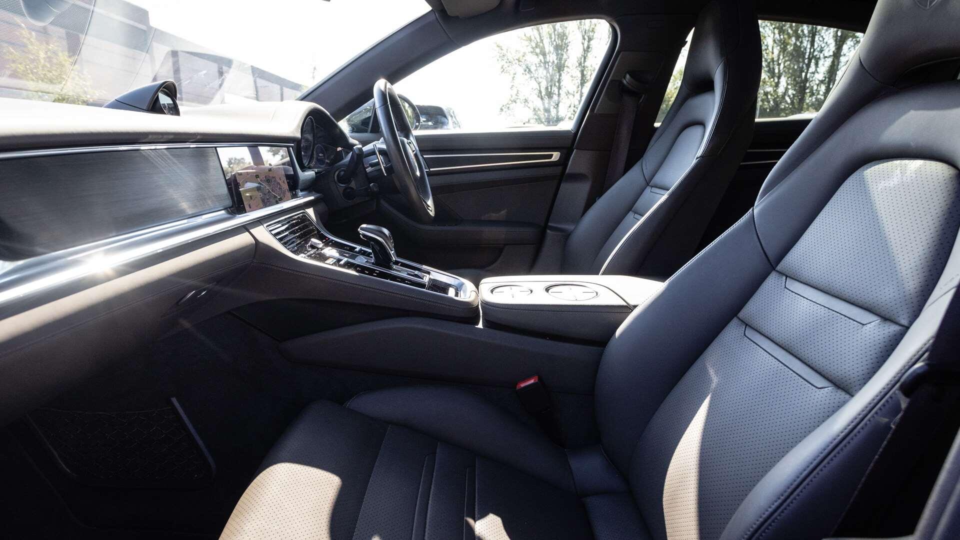 Porsche Panamera view 13