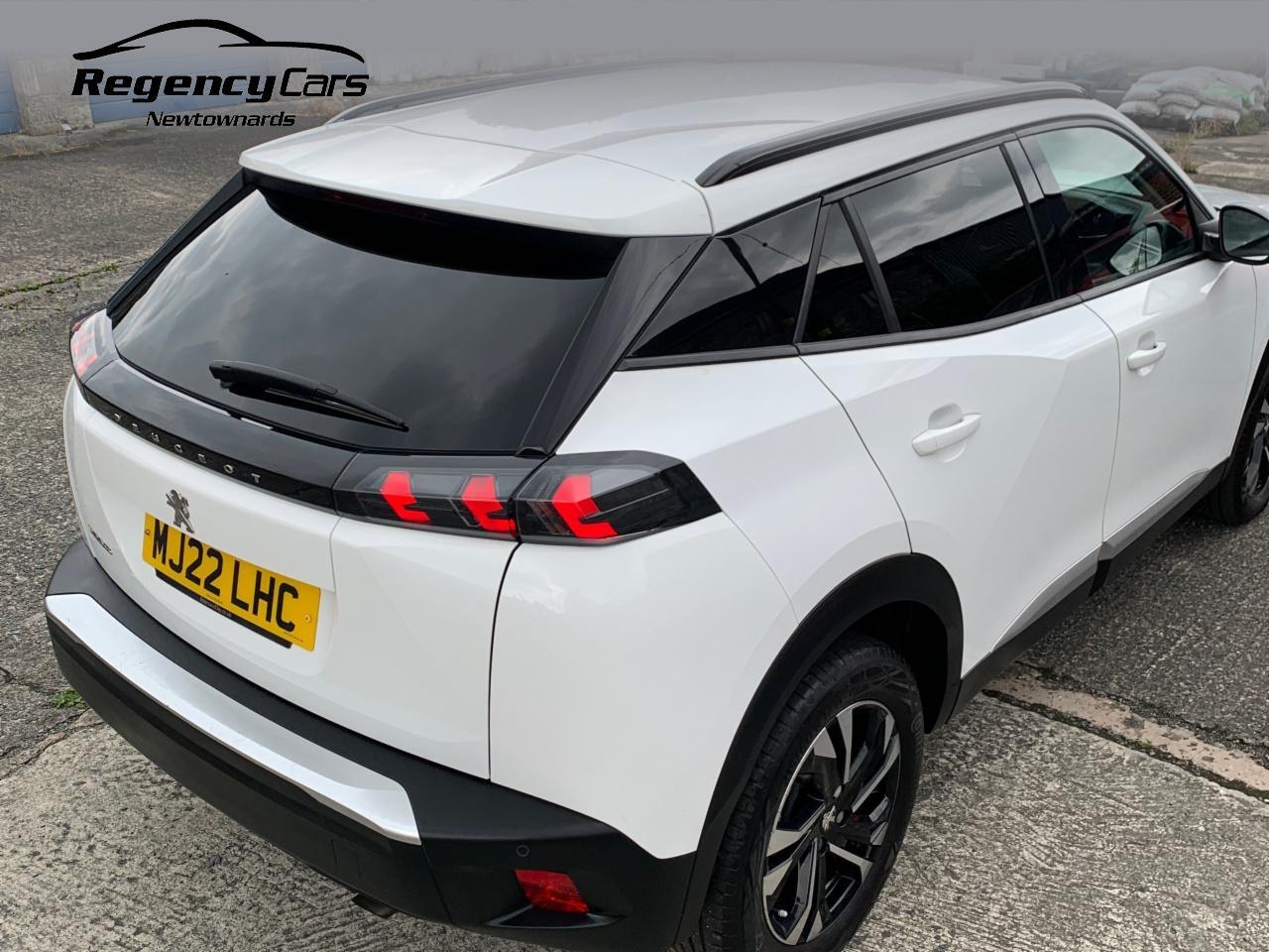 Peugeot 2008 view 9