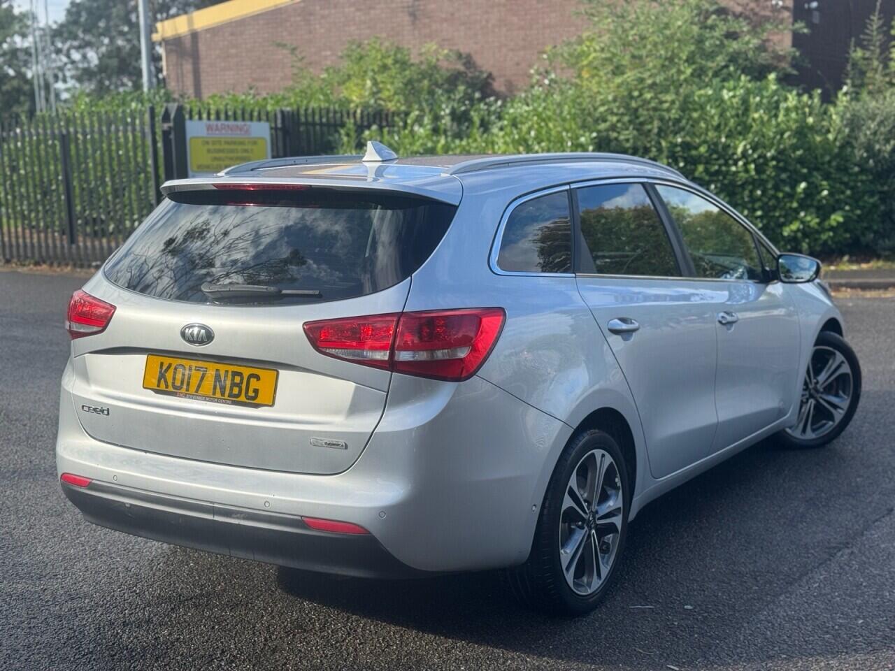 Kia Ceed view 7
