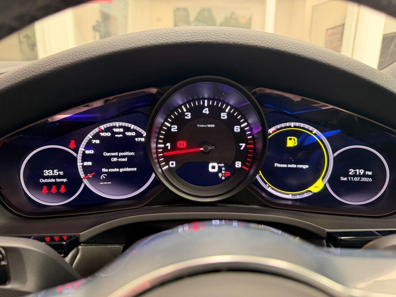 Porsche Cayenne view 40