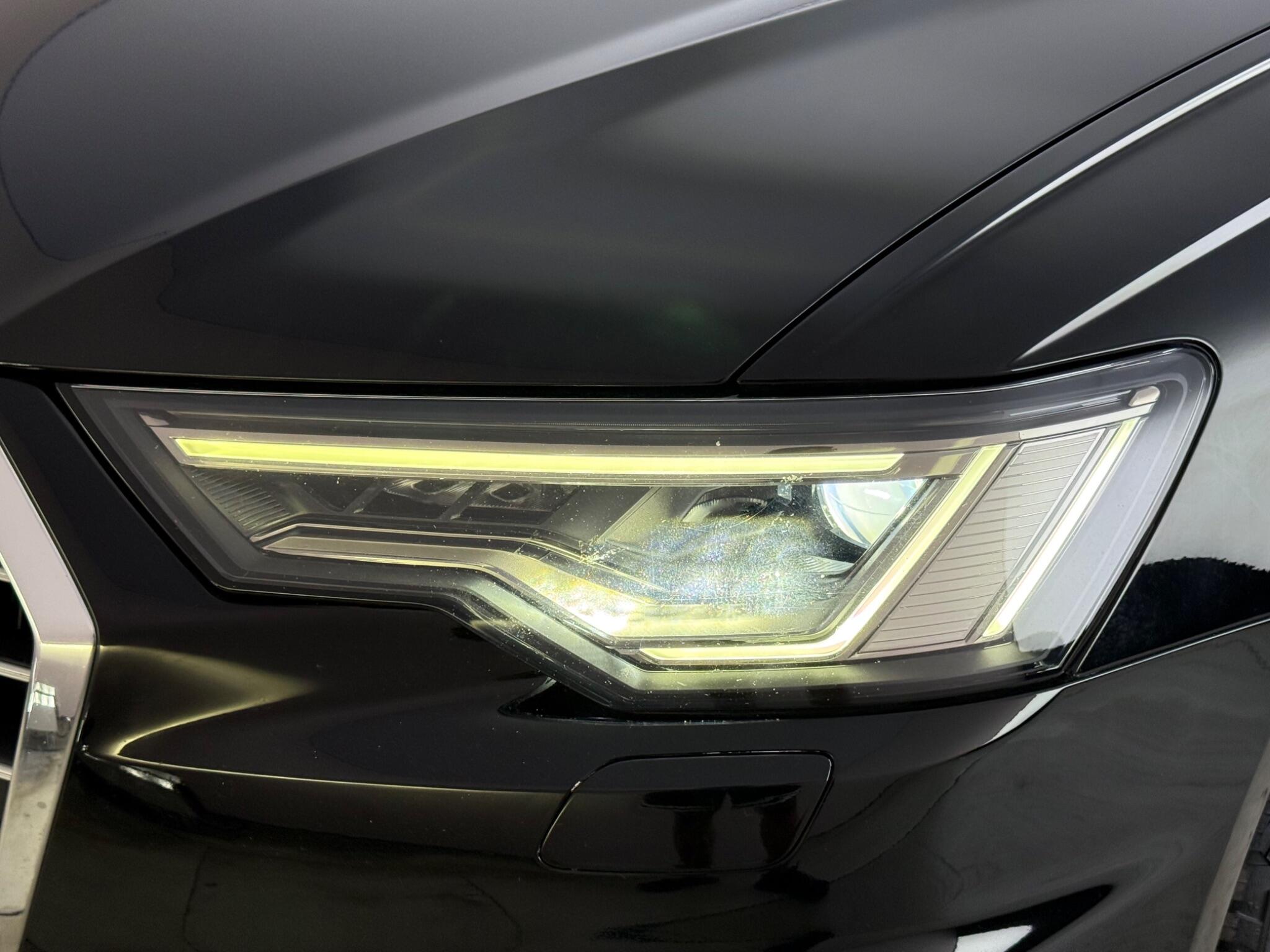 Audi A6 view 13