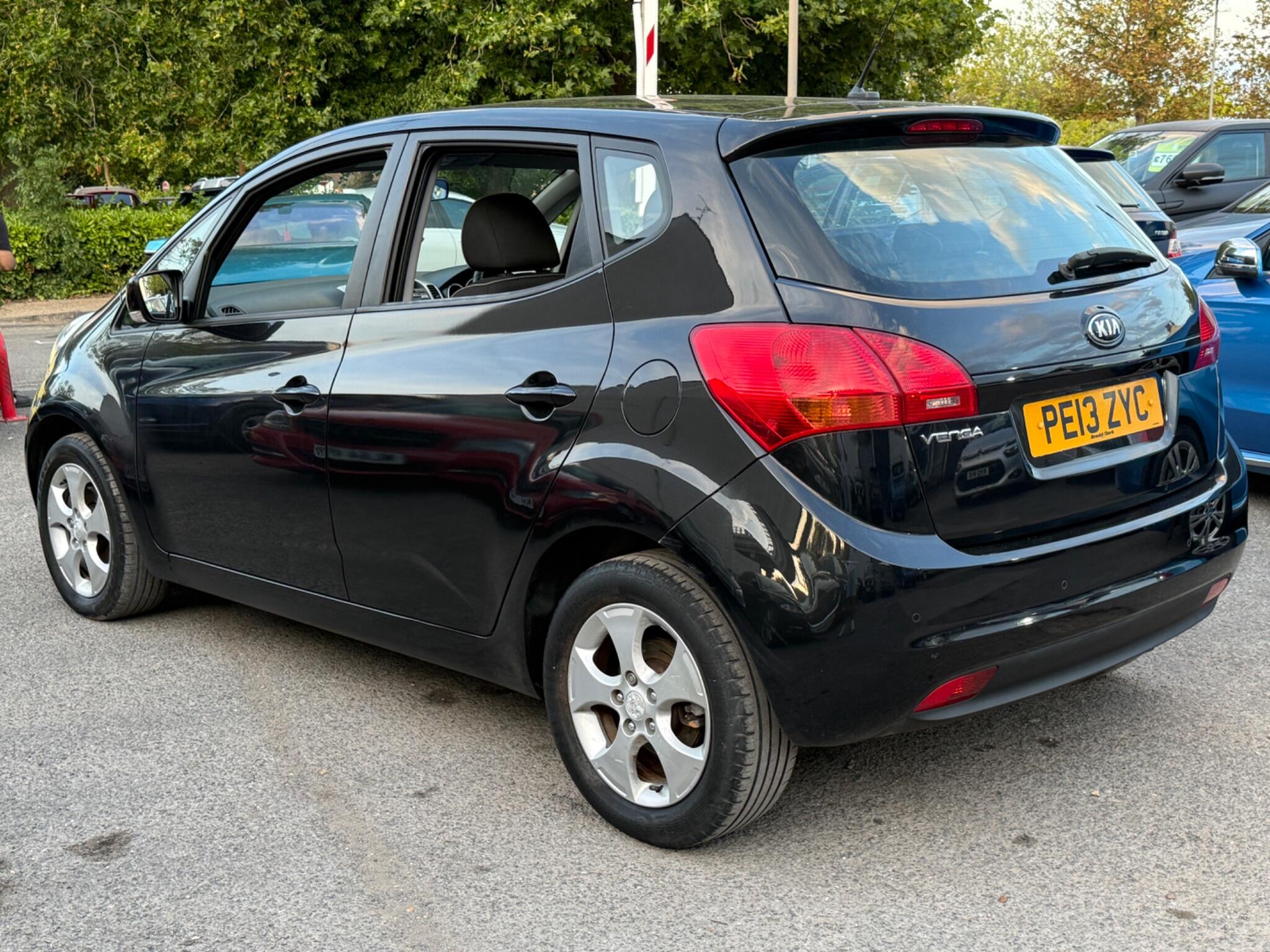 Kia Venga - Image 13