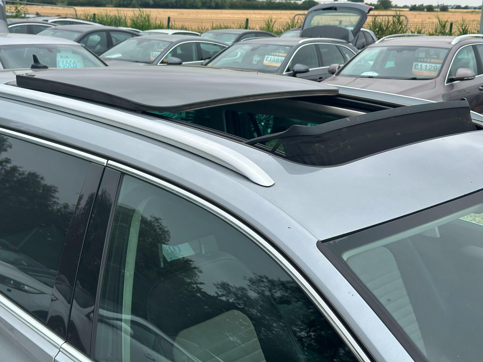 Volkswagen Passat view 34