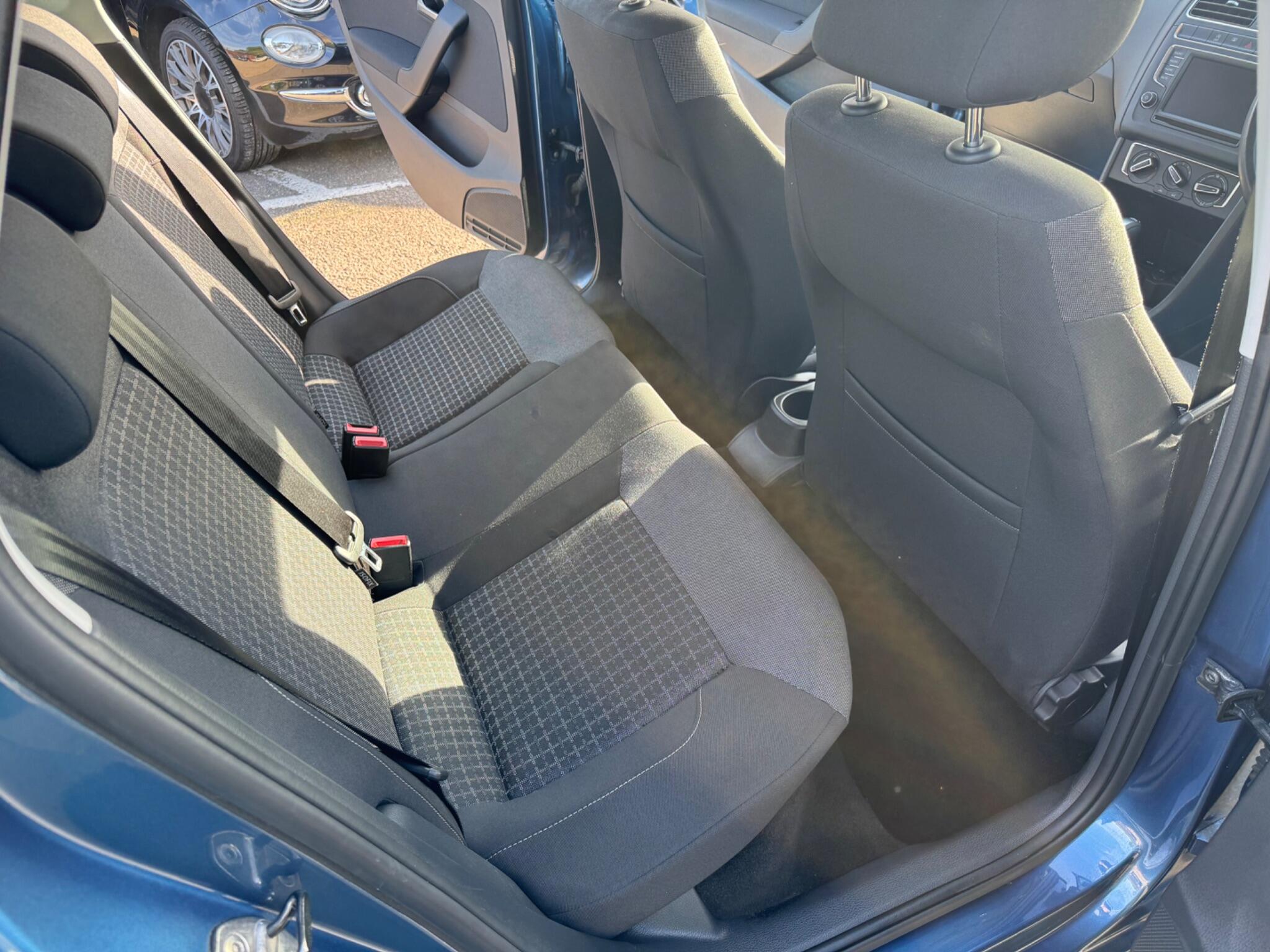 Volkswagen Polo view 23