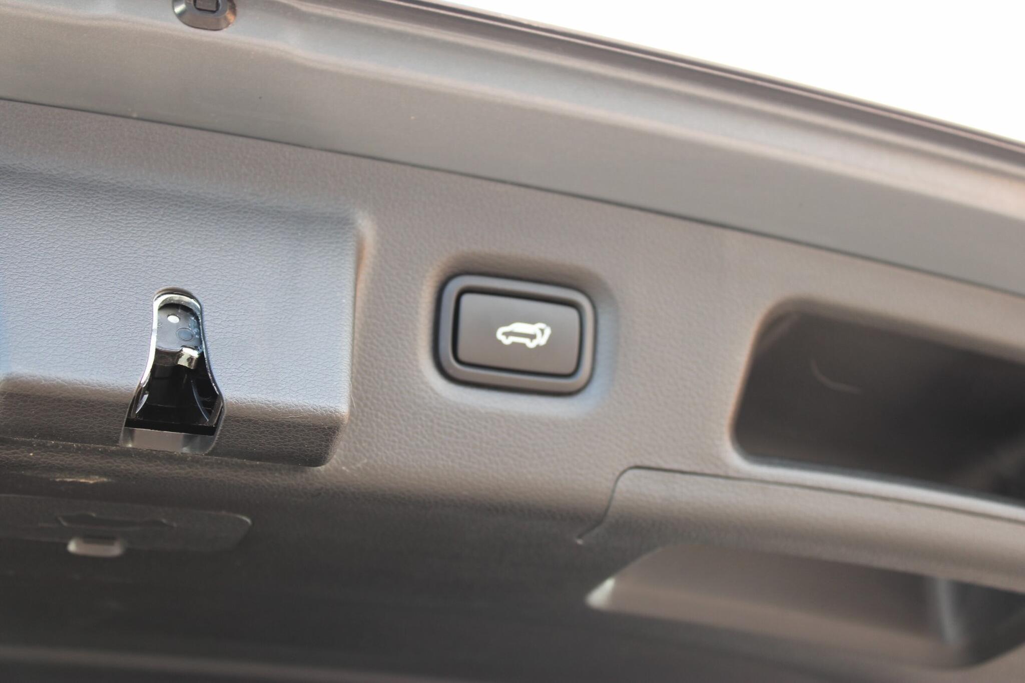 Hyundai Santa Fe view 8